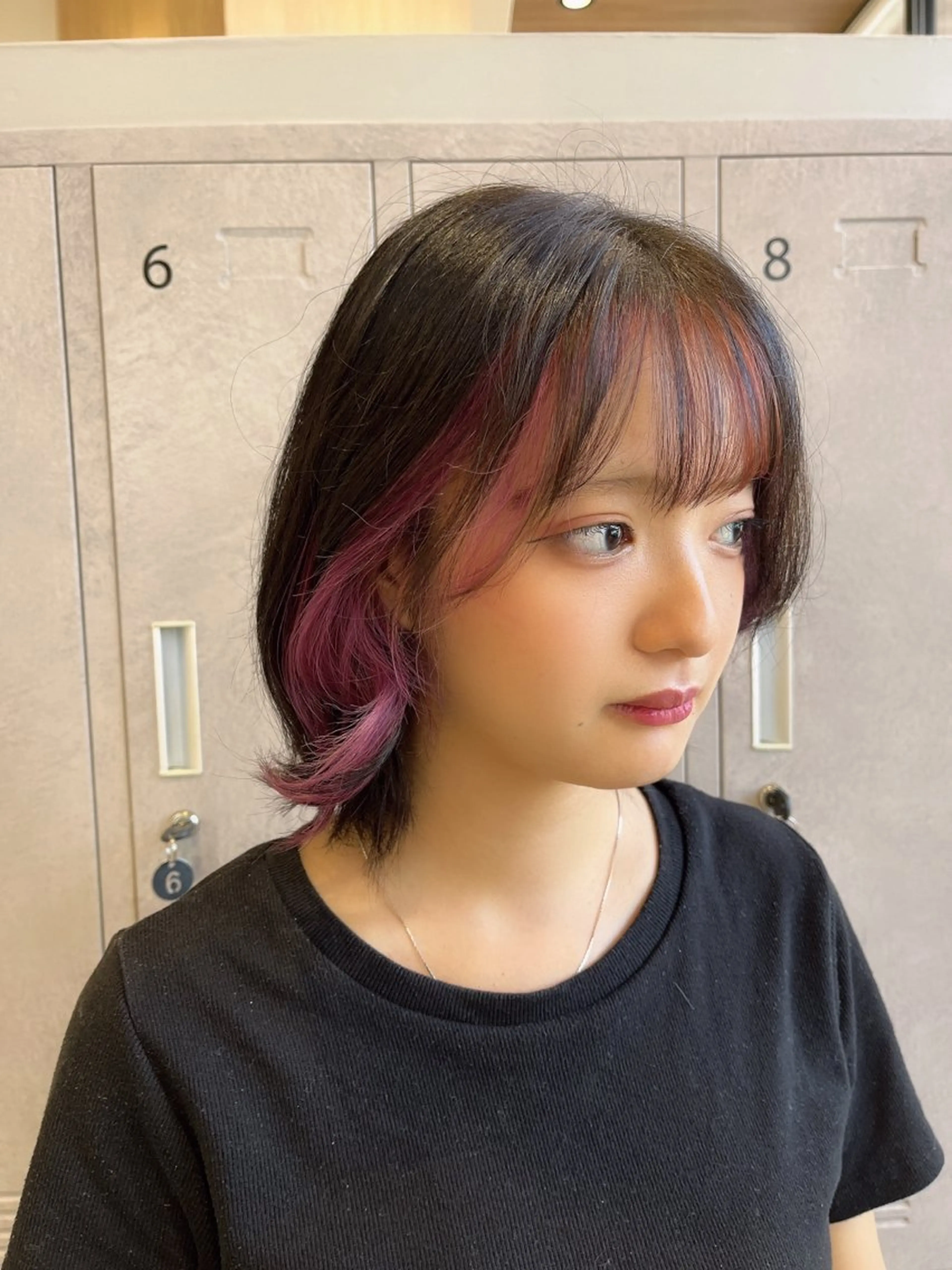 カラー ブリーチ インナーカラー カット ヘアカラー トリートメント 斉藤 果音のヘアスタイル