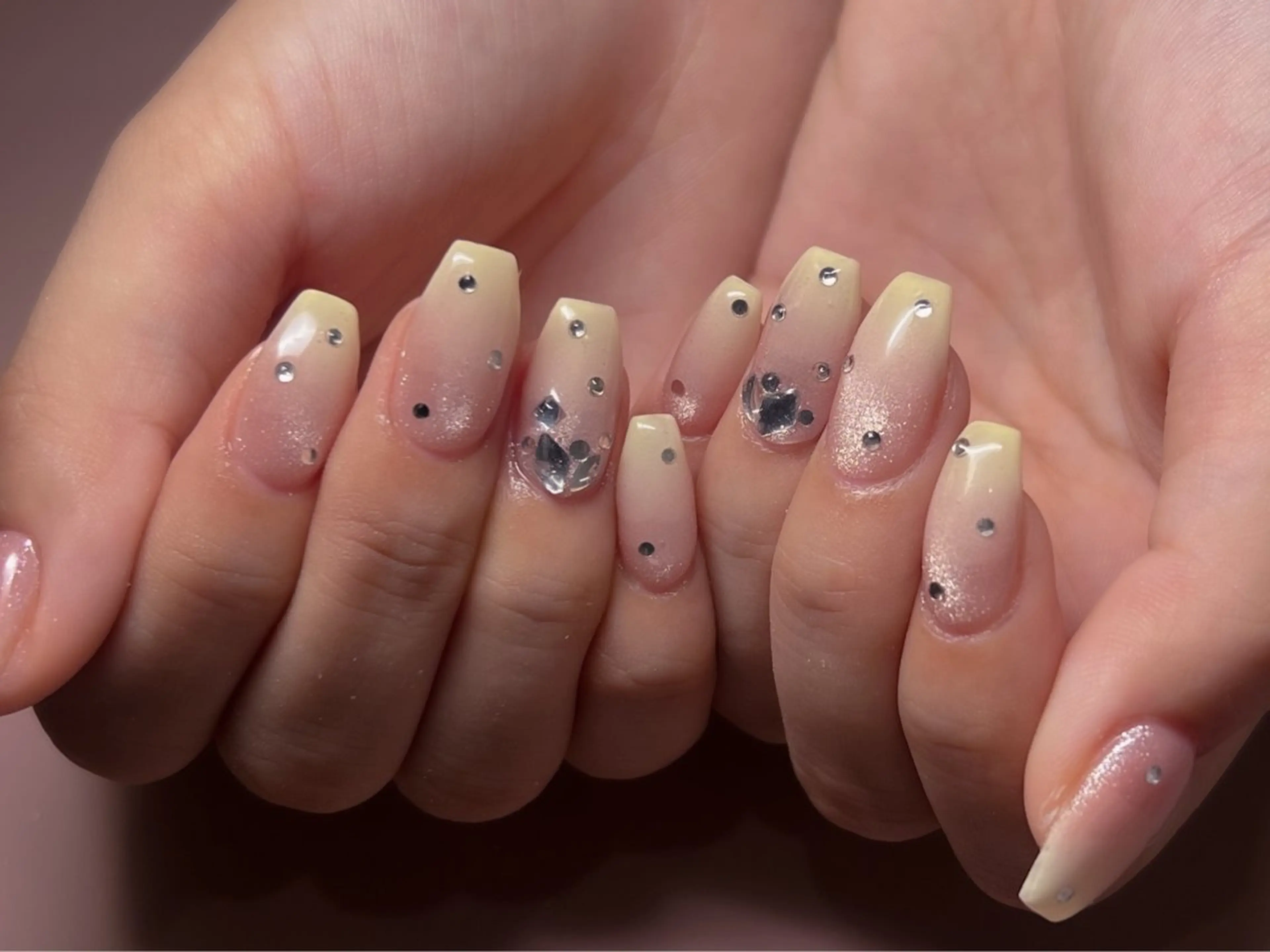 ネイル ハンドネイル ハンドケア GO TODAY SHAiRE SALON所属・aya アヤのネイルデザイン