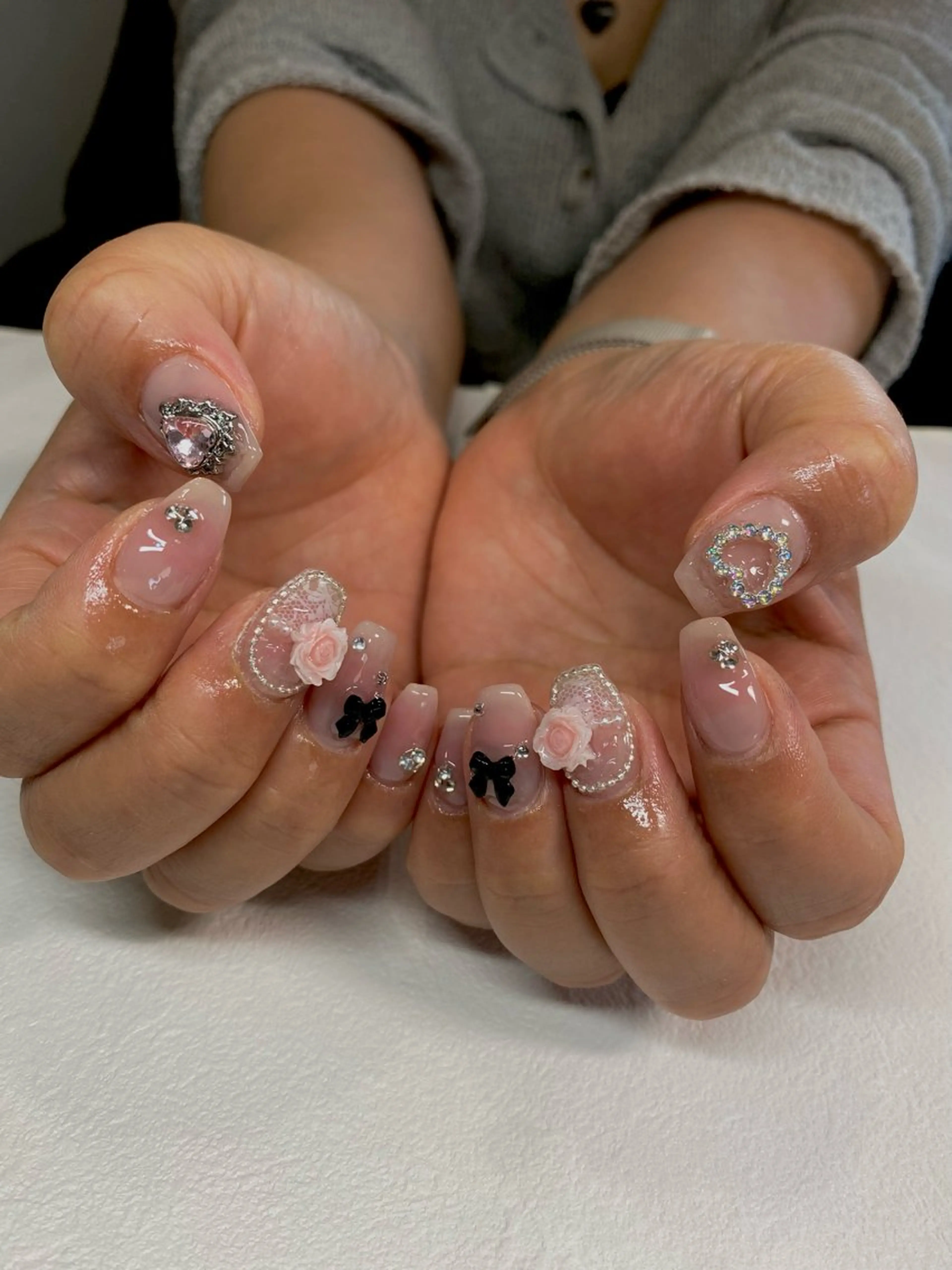 ネイル レース ハンドネイル デコパーツが得意♪ ネイル/眉毛/エステの眉毛・アイブロウイメージ