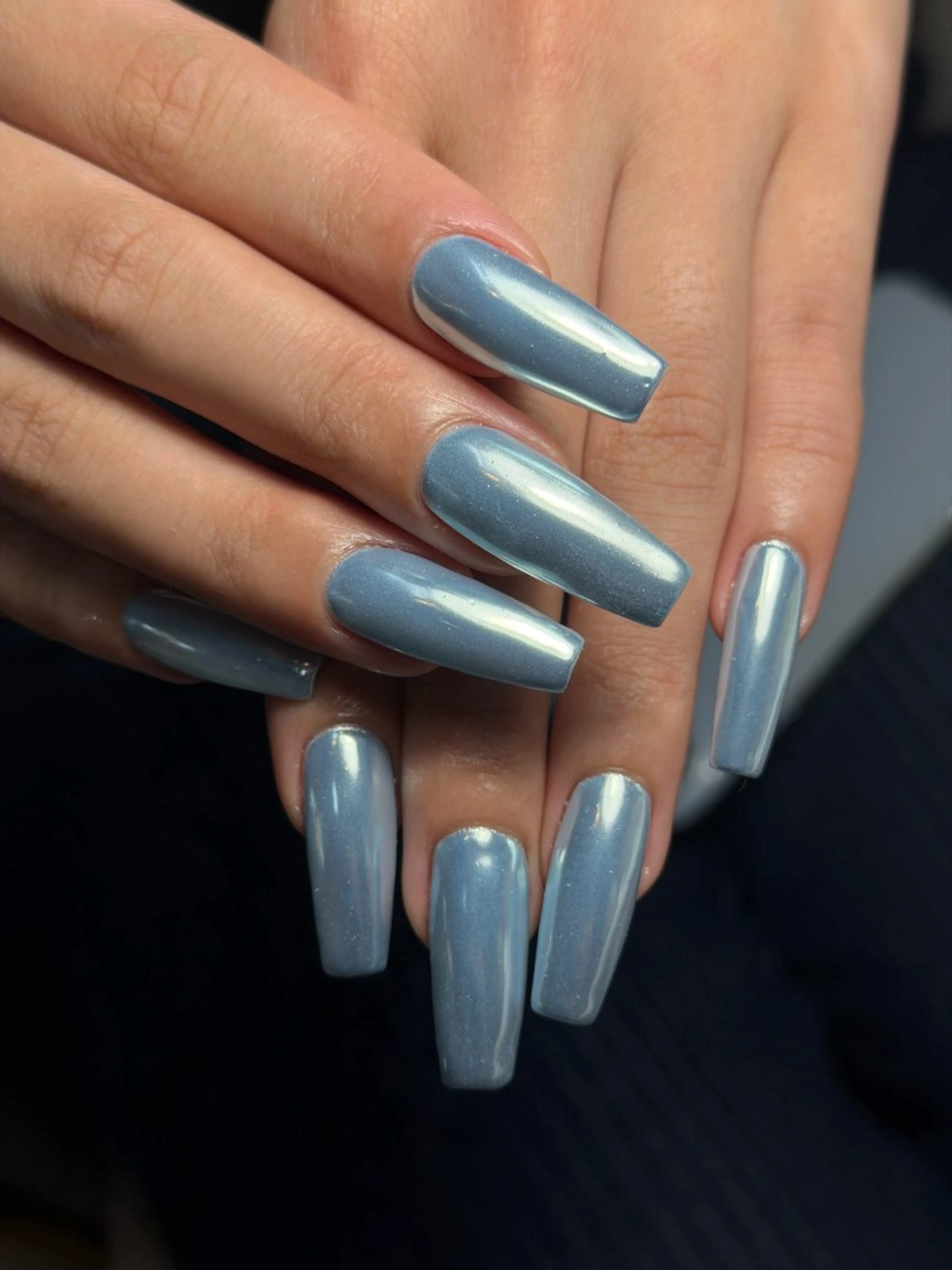 ネイル ブルー ミラーネイル ワンカラーネイル パステルネイル ホワイト ハンドネイル SoLuna Hikariのネイルデザイン