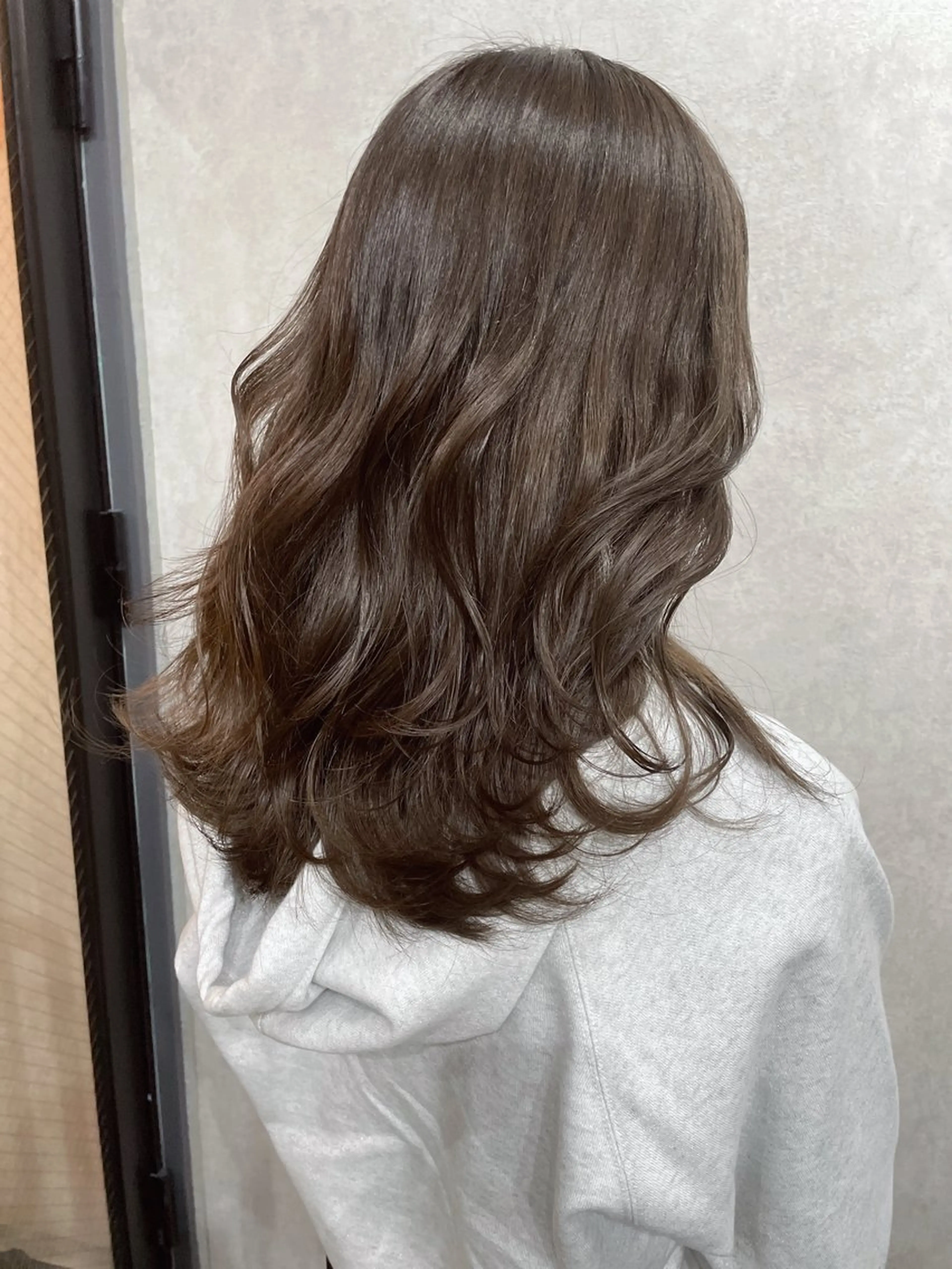 セミロング カラー ベージュカラー ココアベージュ AIRI layer cut hairのヘアスタイル