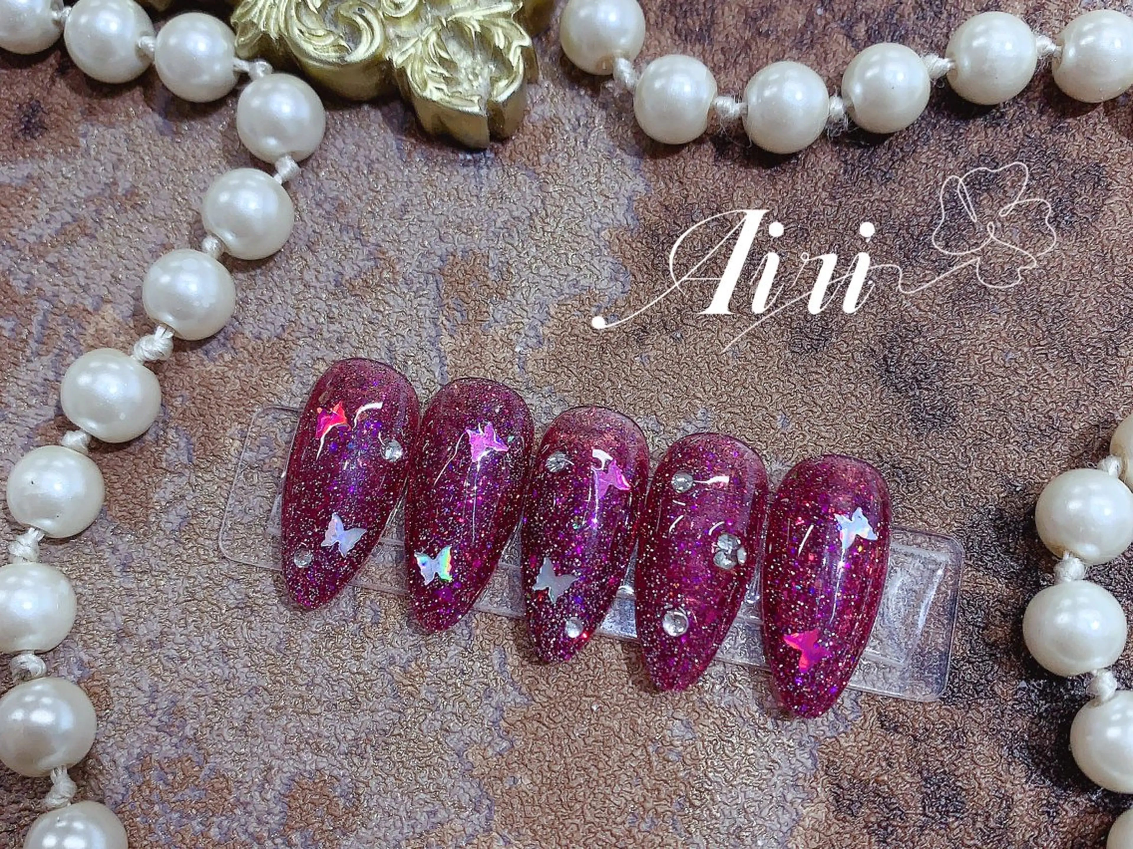 ネイル ハンドネイル ネイルサロンAiri 長さ出し·シンプルのネイルデザイン