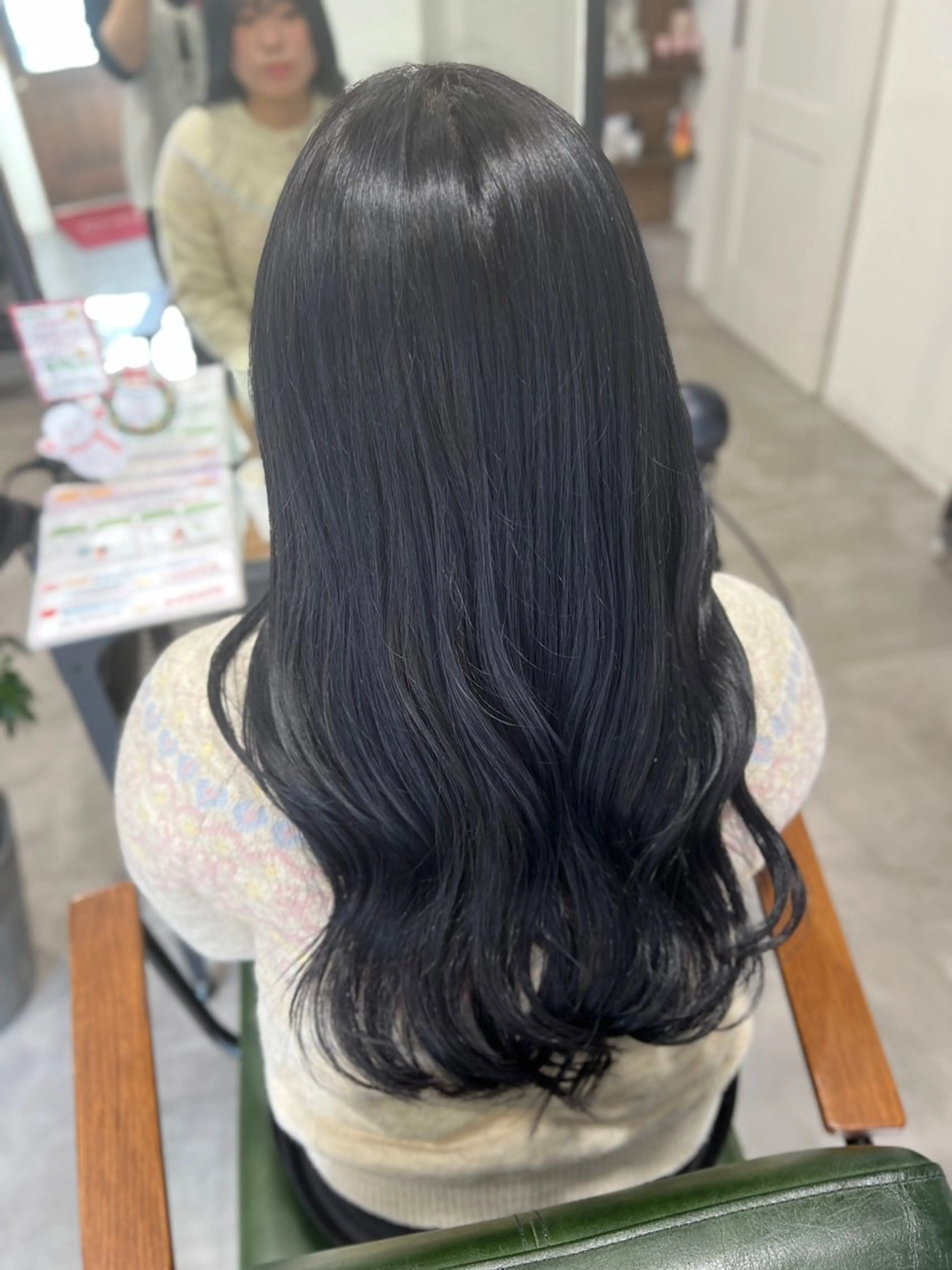 ロング カラー ヘアカラー トリートメント 韓国風レイヤー ∕ 大隣 里桜のヘアスタイル