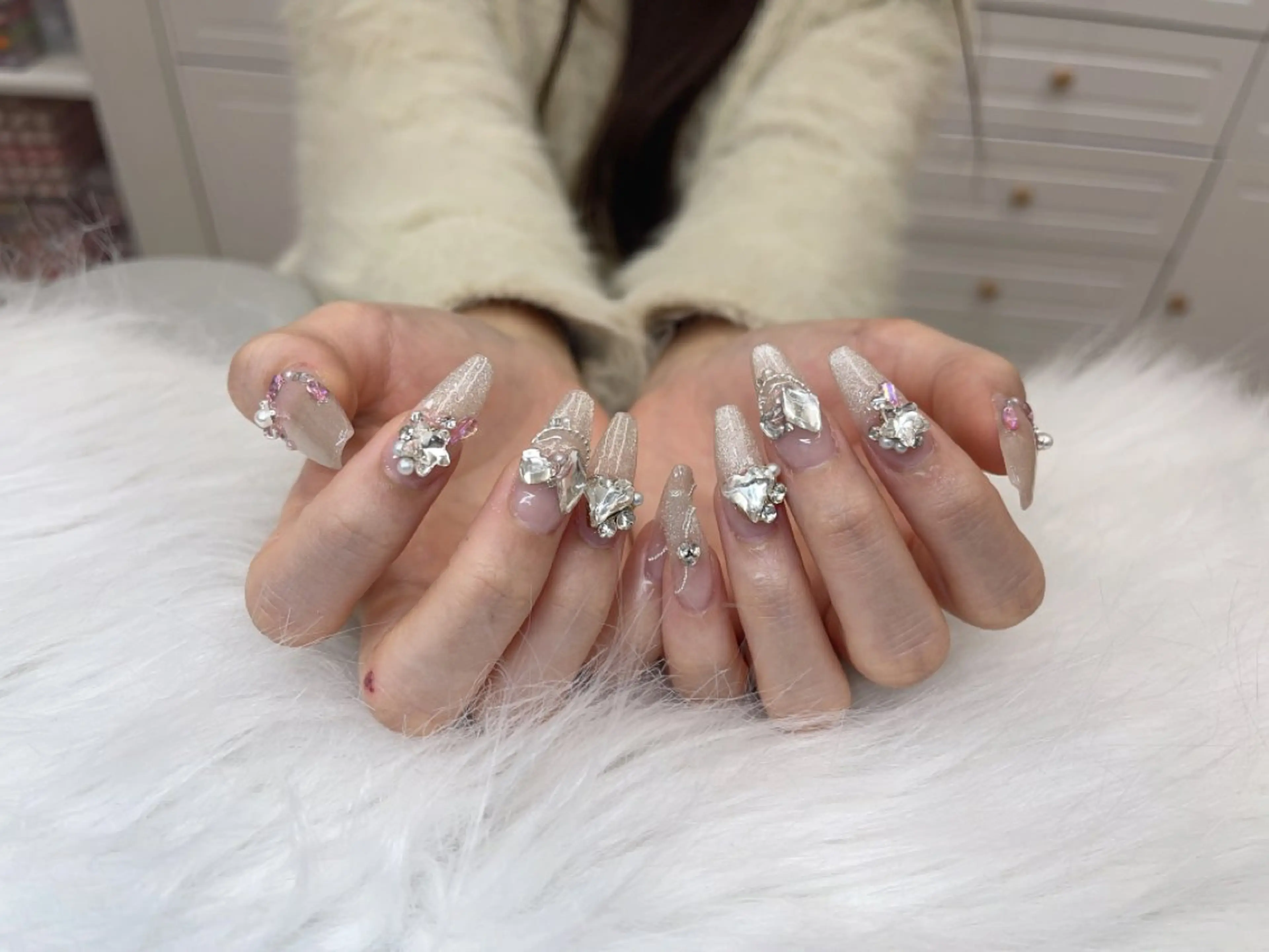 ネイル ハンドネイル LETHI LINHのネイルデザイン