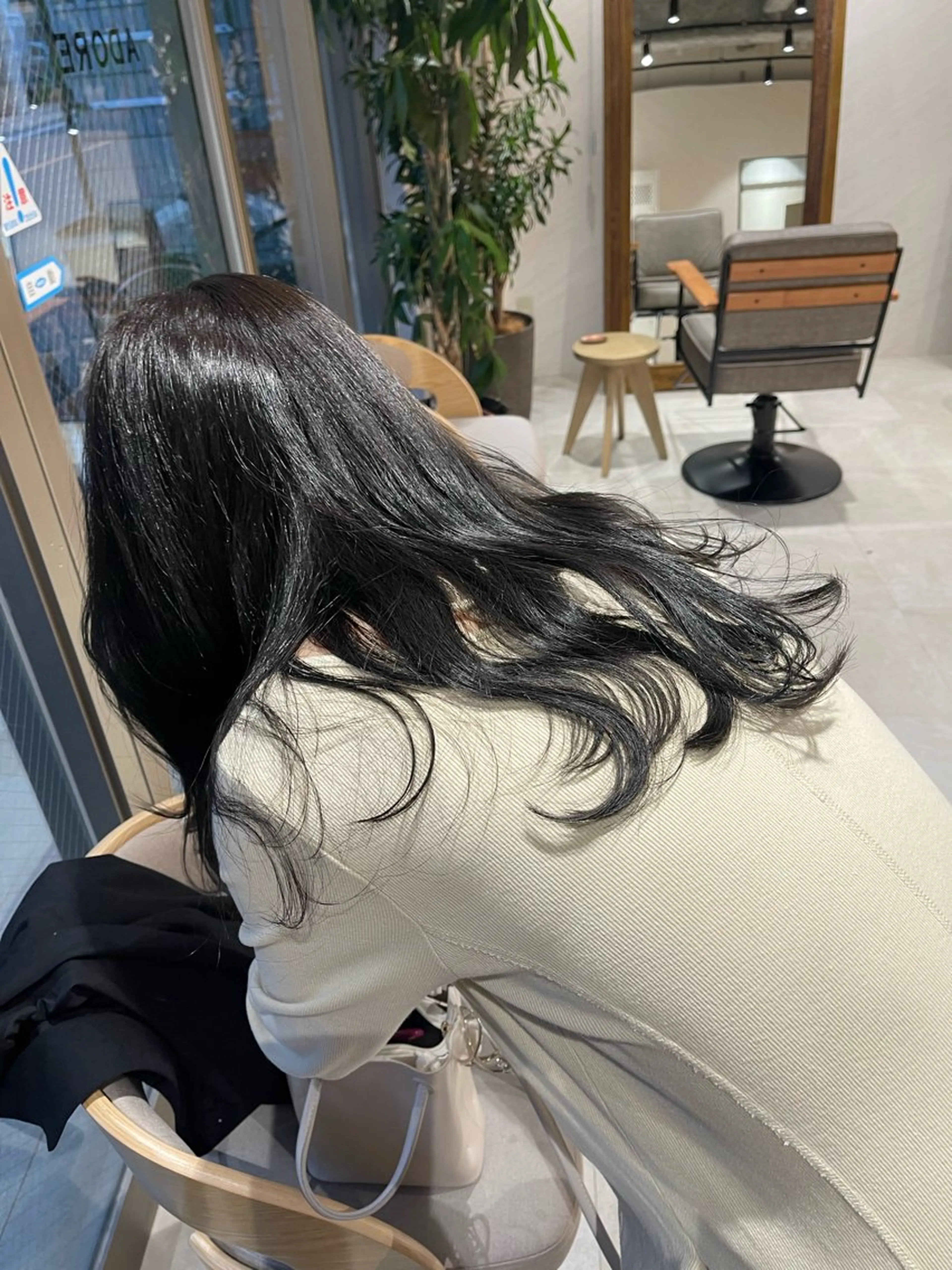 セミロング カラー アッシュ オリーブアッシュ カット ヘアカラー トリートメント 🩵ボブ/レイヤー /髪質改善🩵のヘアスタイル