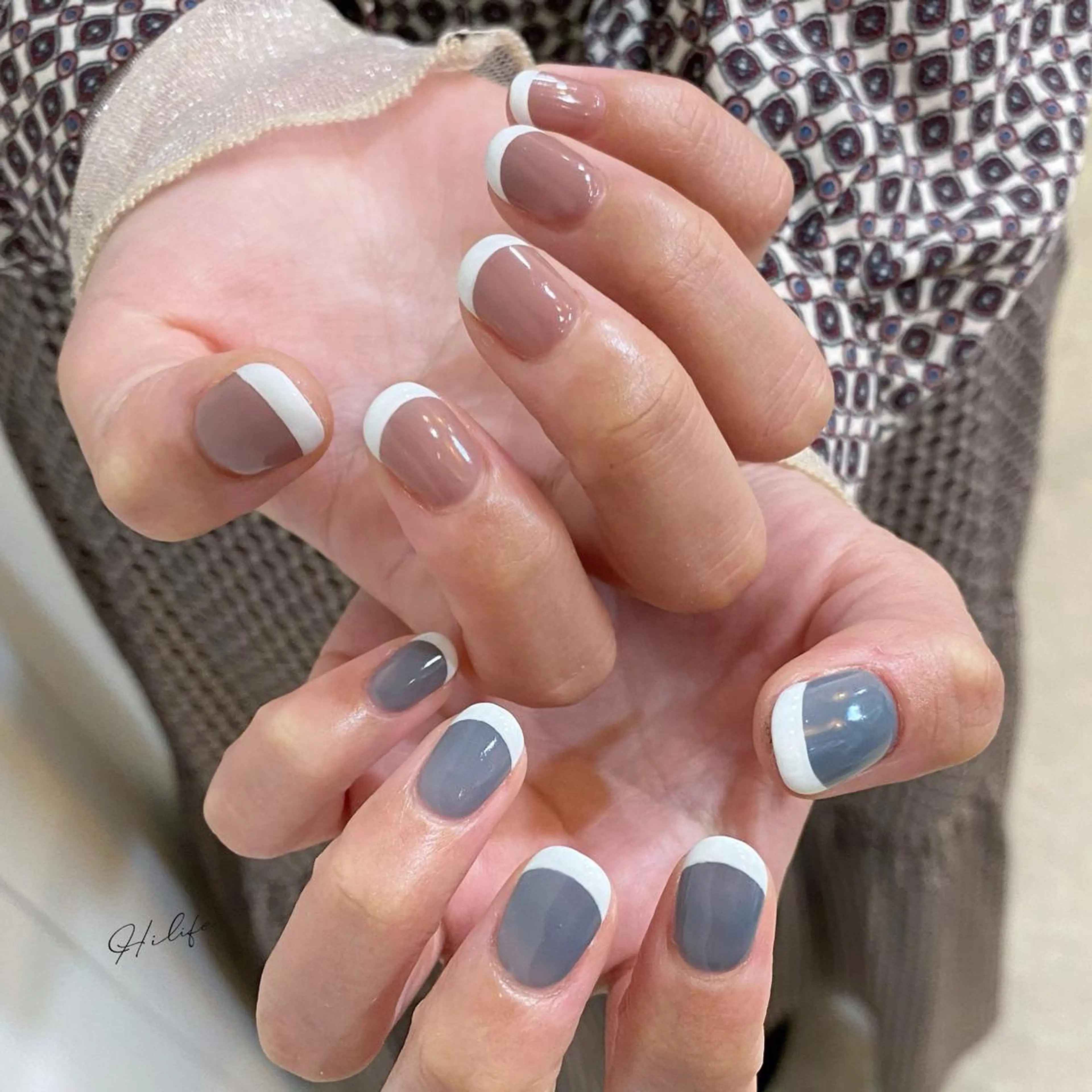 ネイル フレンチネイル ネイルチップ Nail Adore.のネイルデザイン
