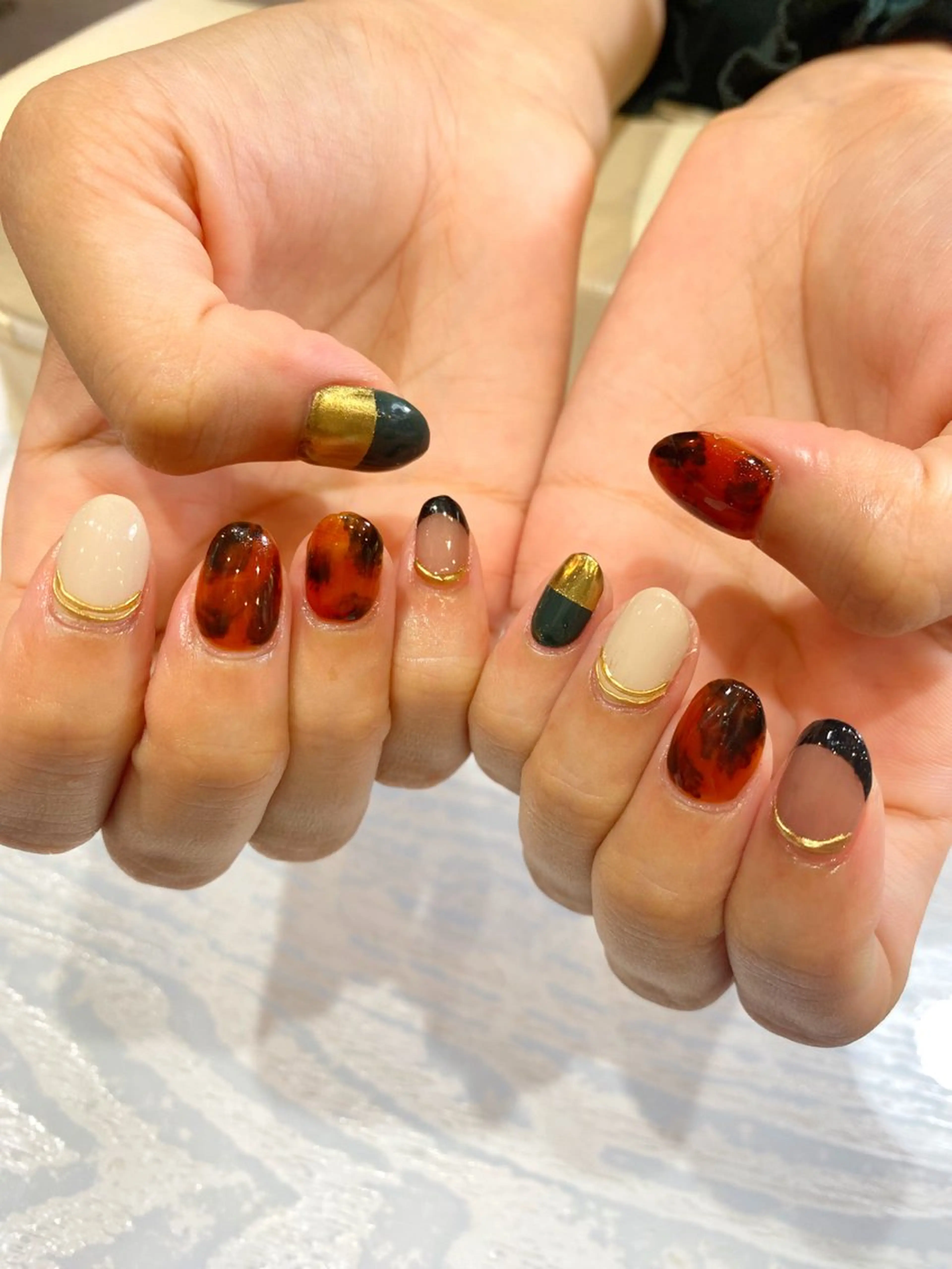 ネイル Nest 岩崎のネイルデザイン