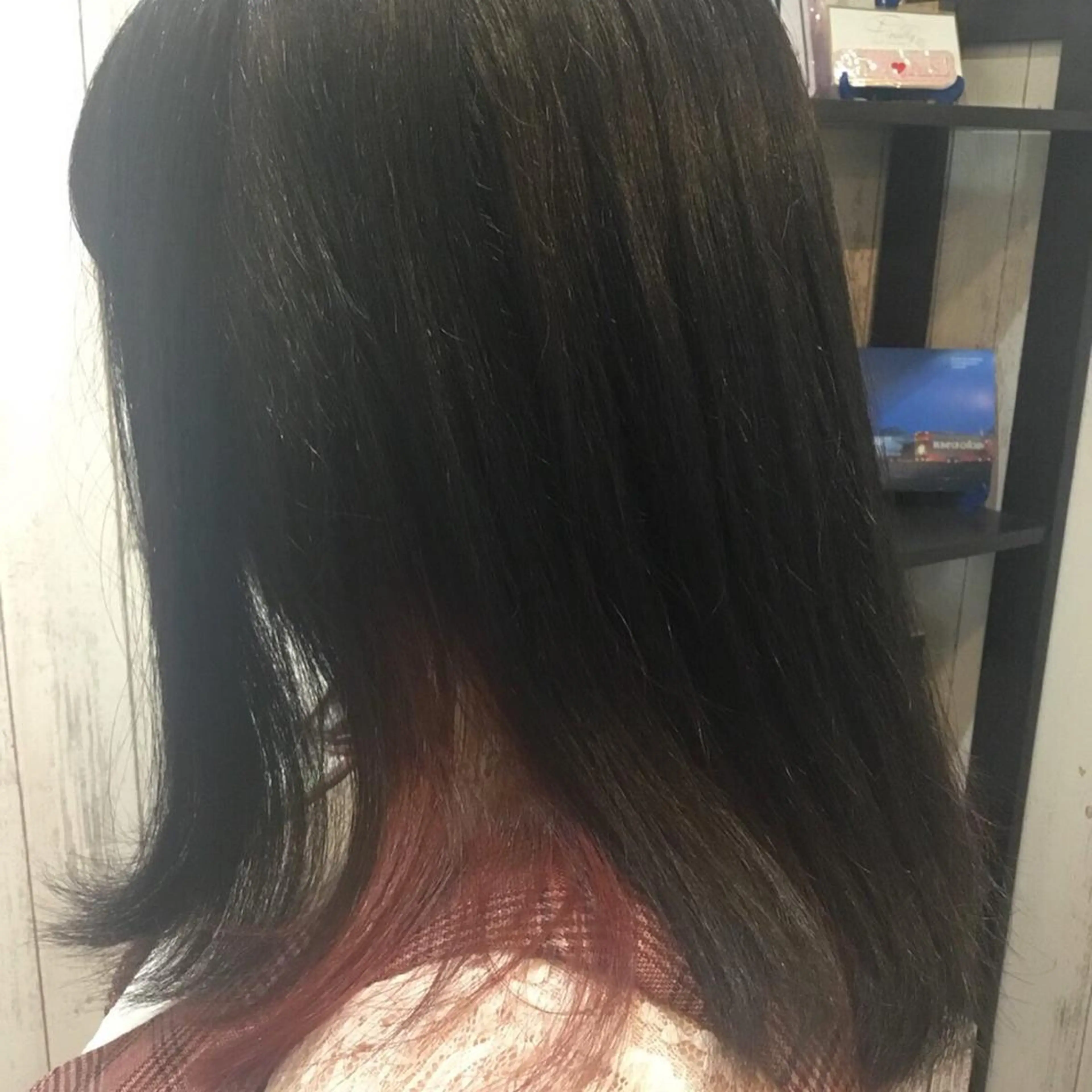 セミロング カラー embrace エンブレイスのヘアスタイル