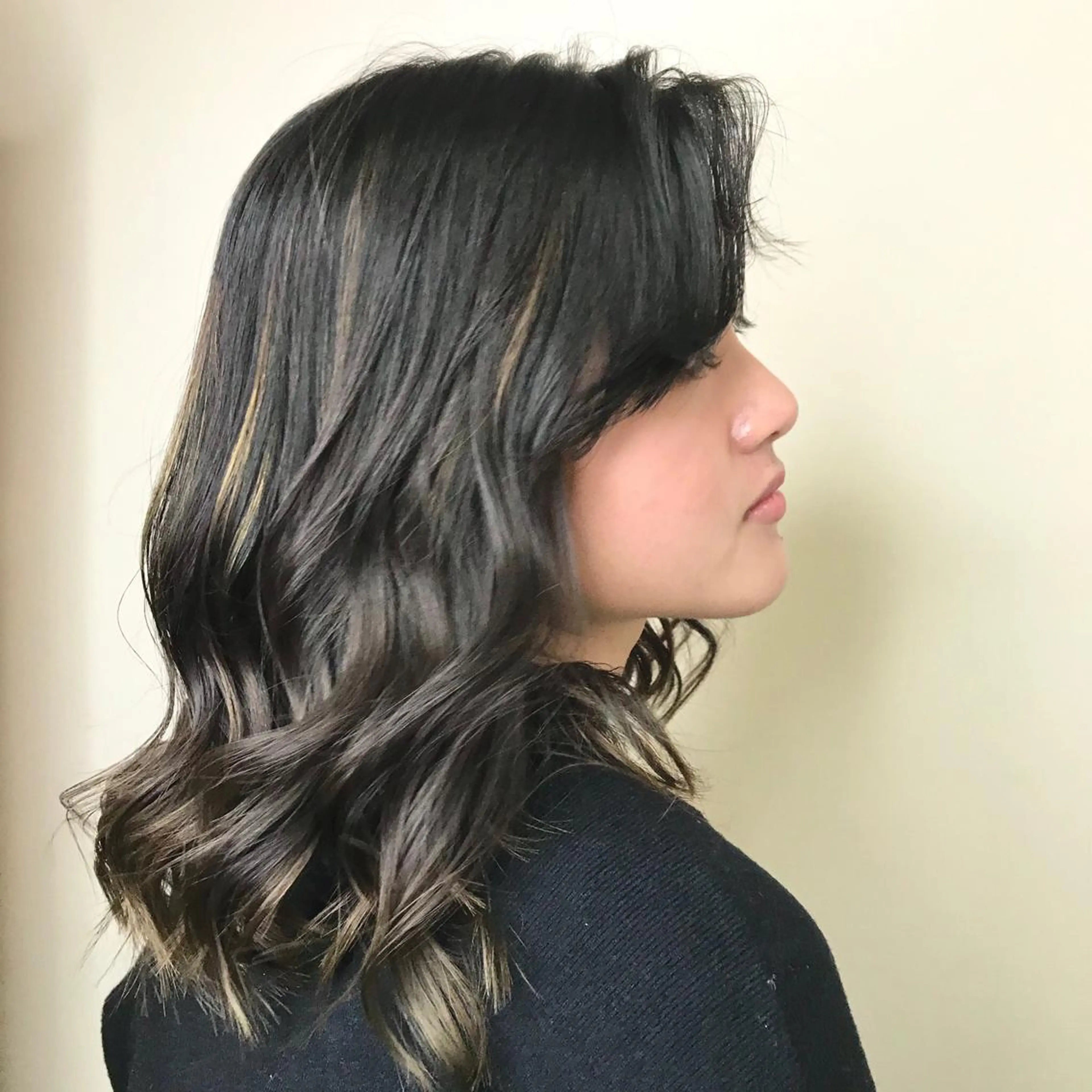 セミロング カラー 透明感カラーブリーチ 🌼シゲモトアヤ🌼のヘアスタイル