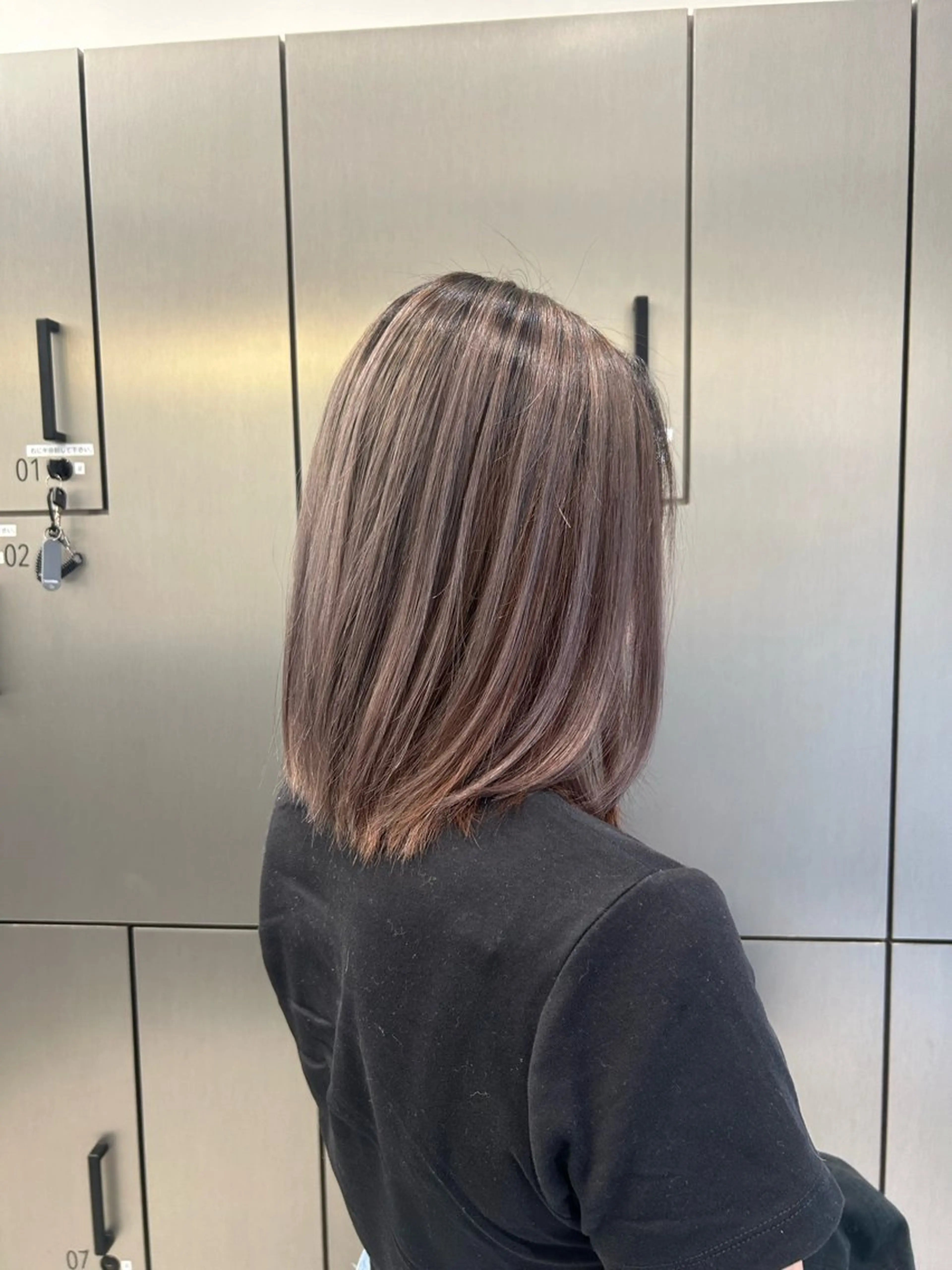 セミロング 大人レイヤー/艶美髪 🇺🇸TOMONAのヘアスタイル