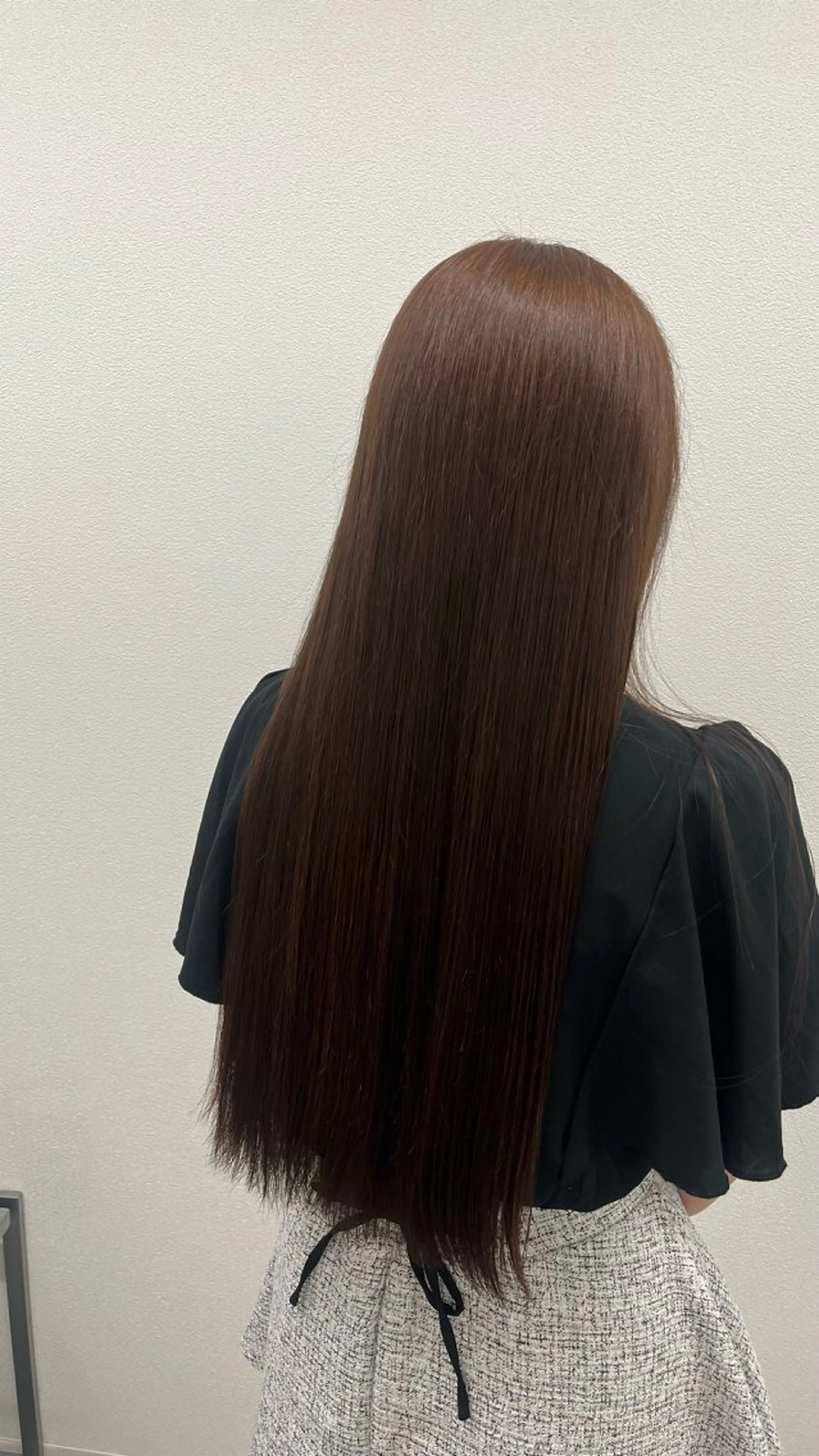 ロング カラー 🖤ハイトーン× レイヤー🖤SARAのヘアスタイル