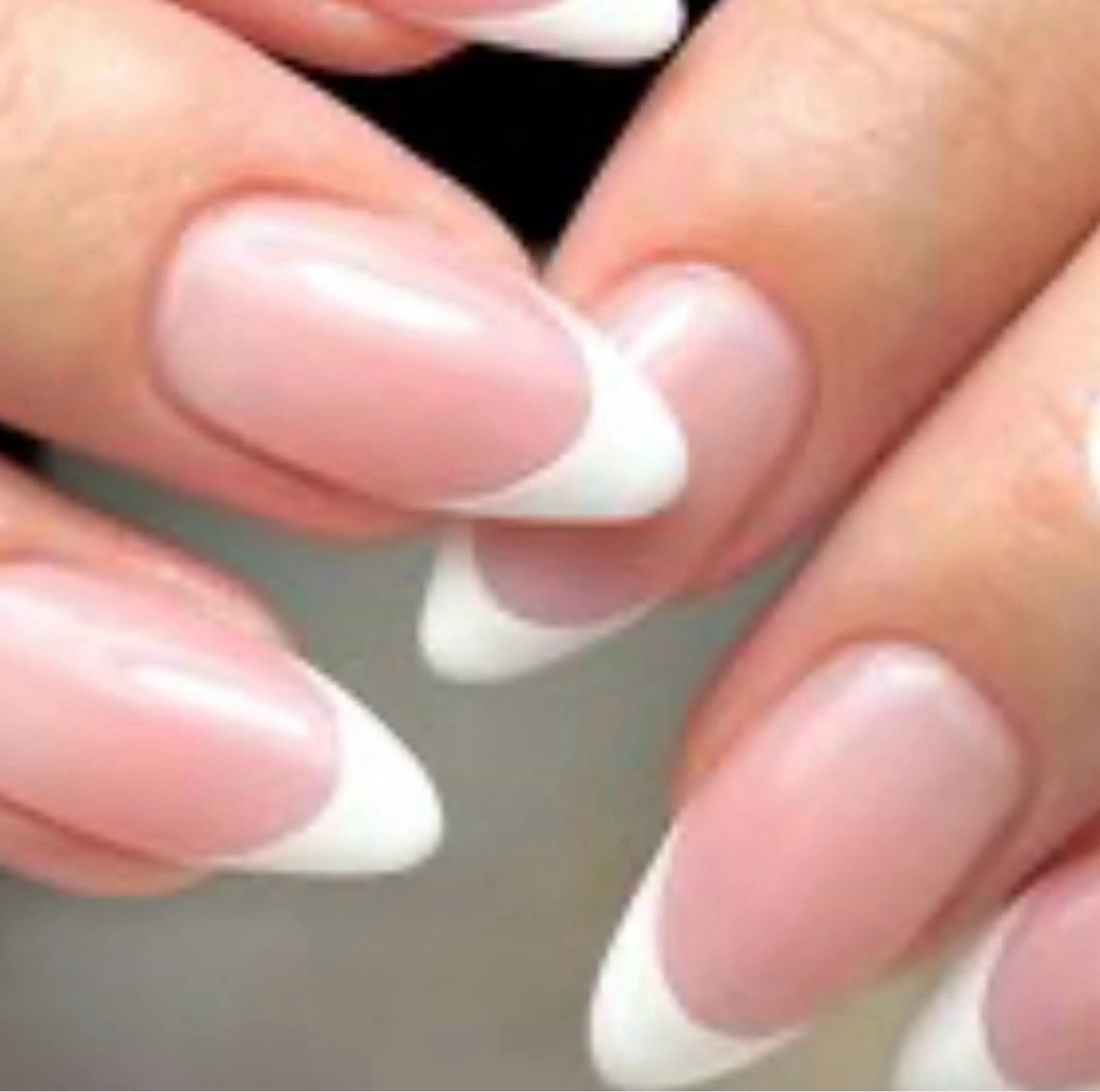 【バーチャルフレンチ】スキンカラー×白フレンチ🤍の写真