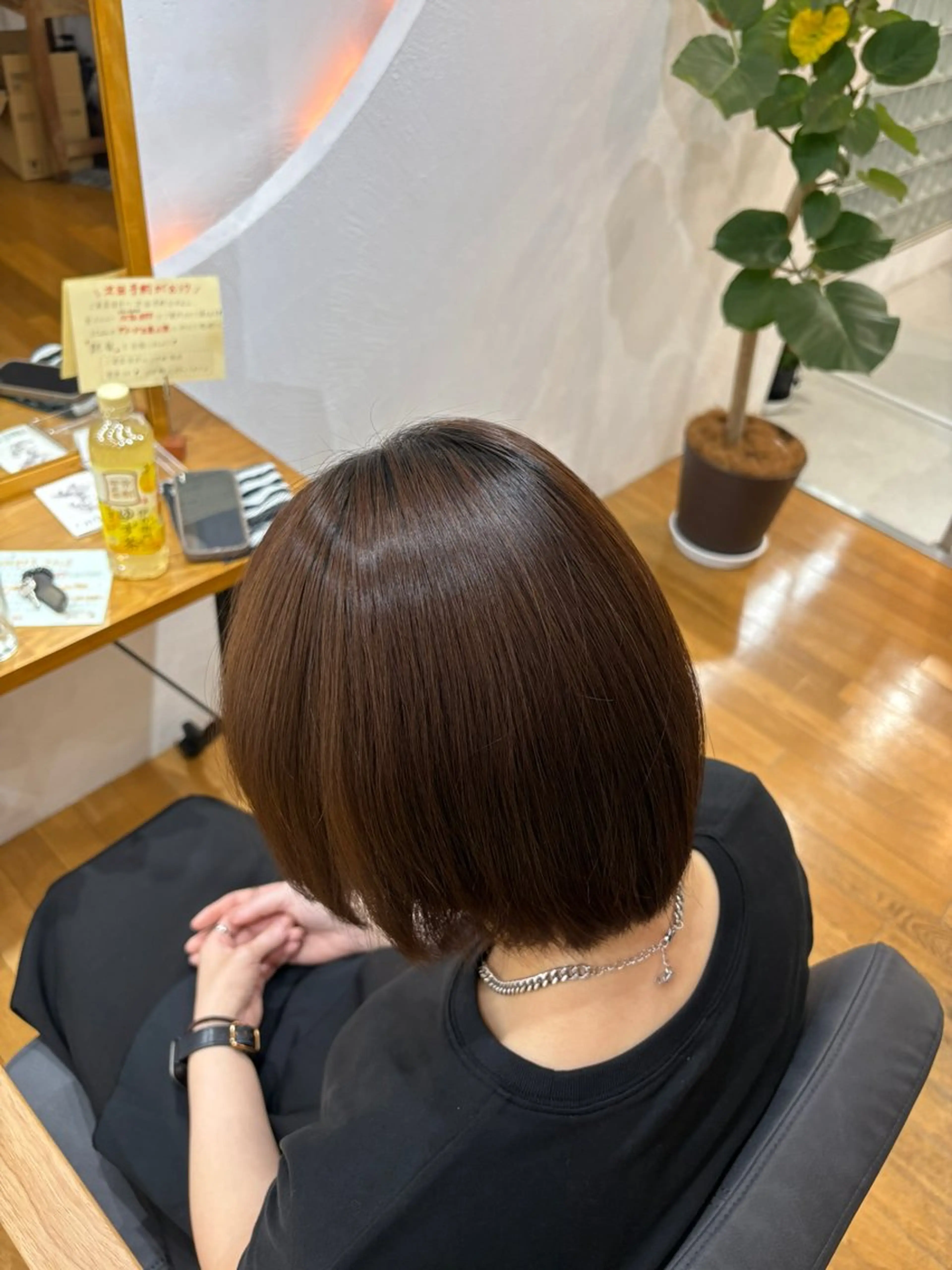 ショート ボブ 小顔カット カット 縮毛矯正 トリートメント 西元 群/艶髪/髪質改善のヘアスタイル