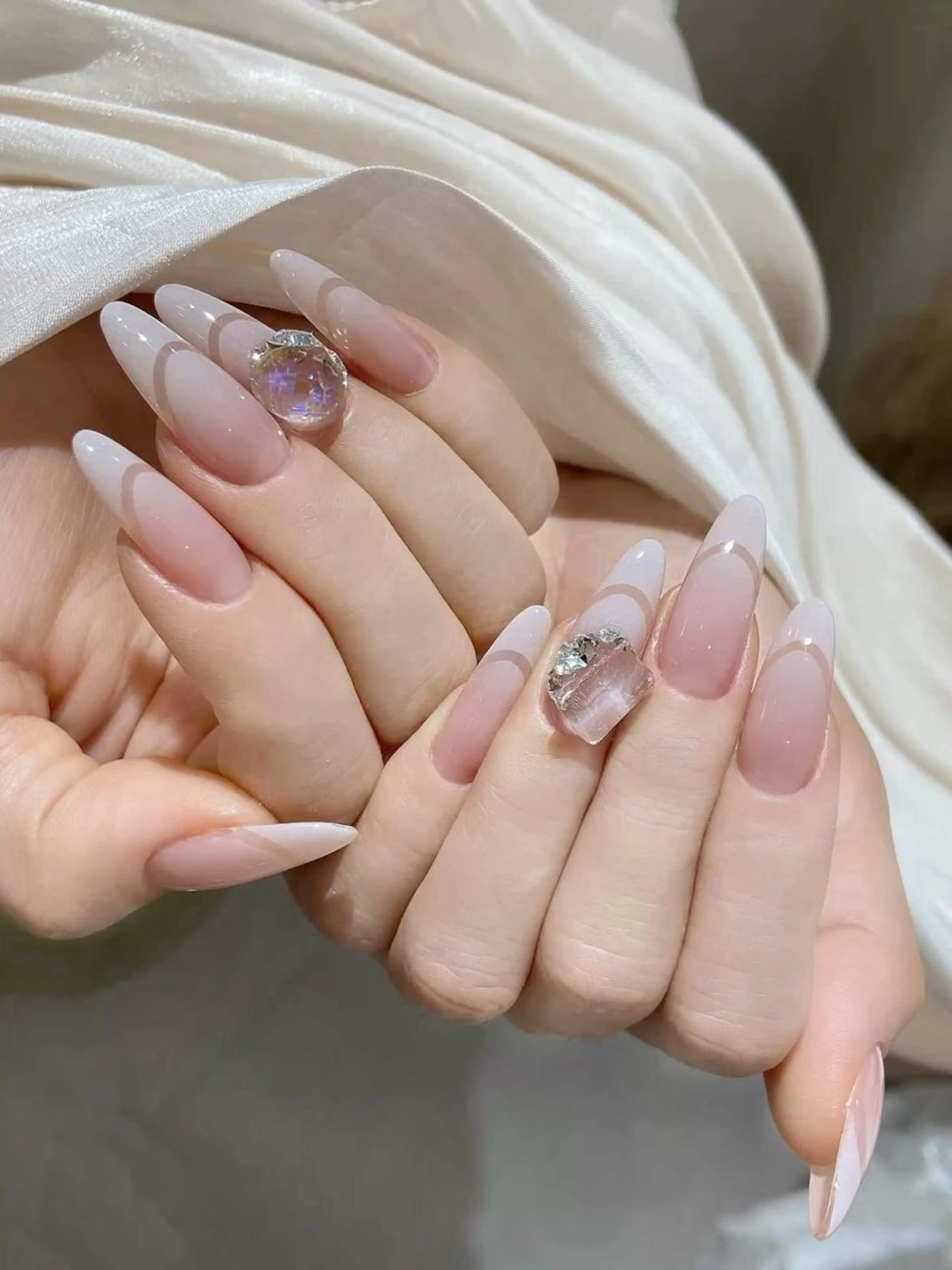 ネイル 長さ出し フレンチネイル グラデーション 卒業式 マグネットネイル ハンドネイル MIHANA NAILのネイルデザイン