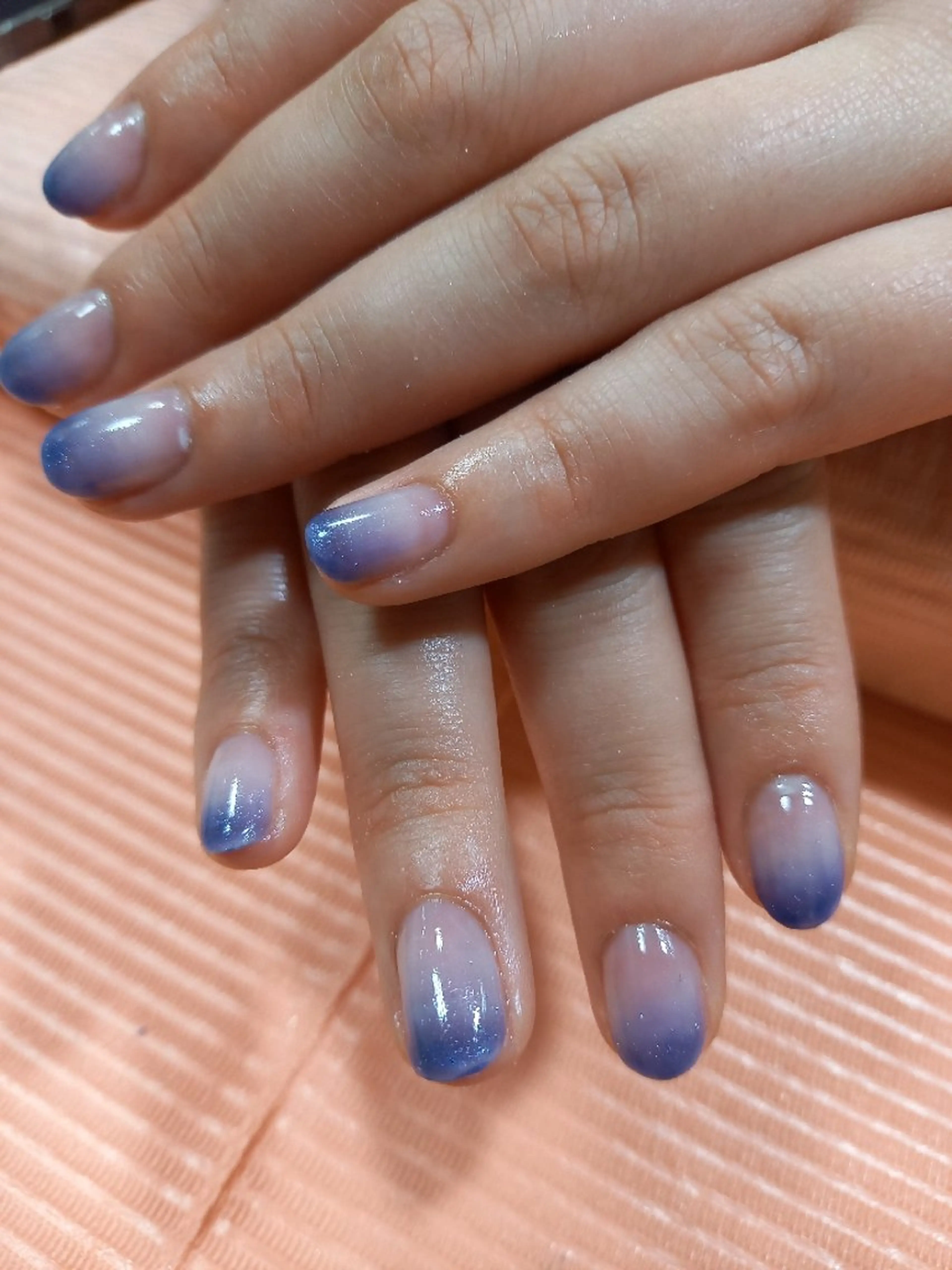 ネイル ブルー グラデーション ネイリスト aoiのネイルデザイン