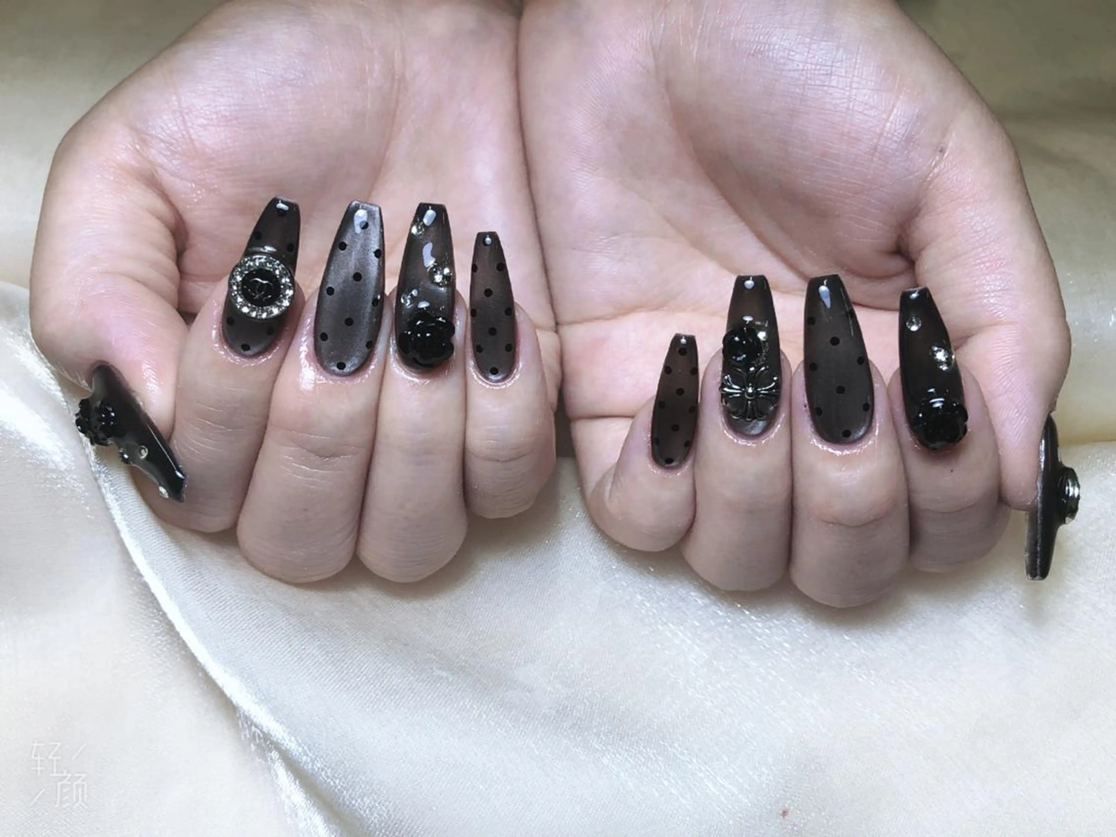 ネイル LR.ONE ヨウのネイルデザイン