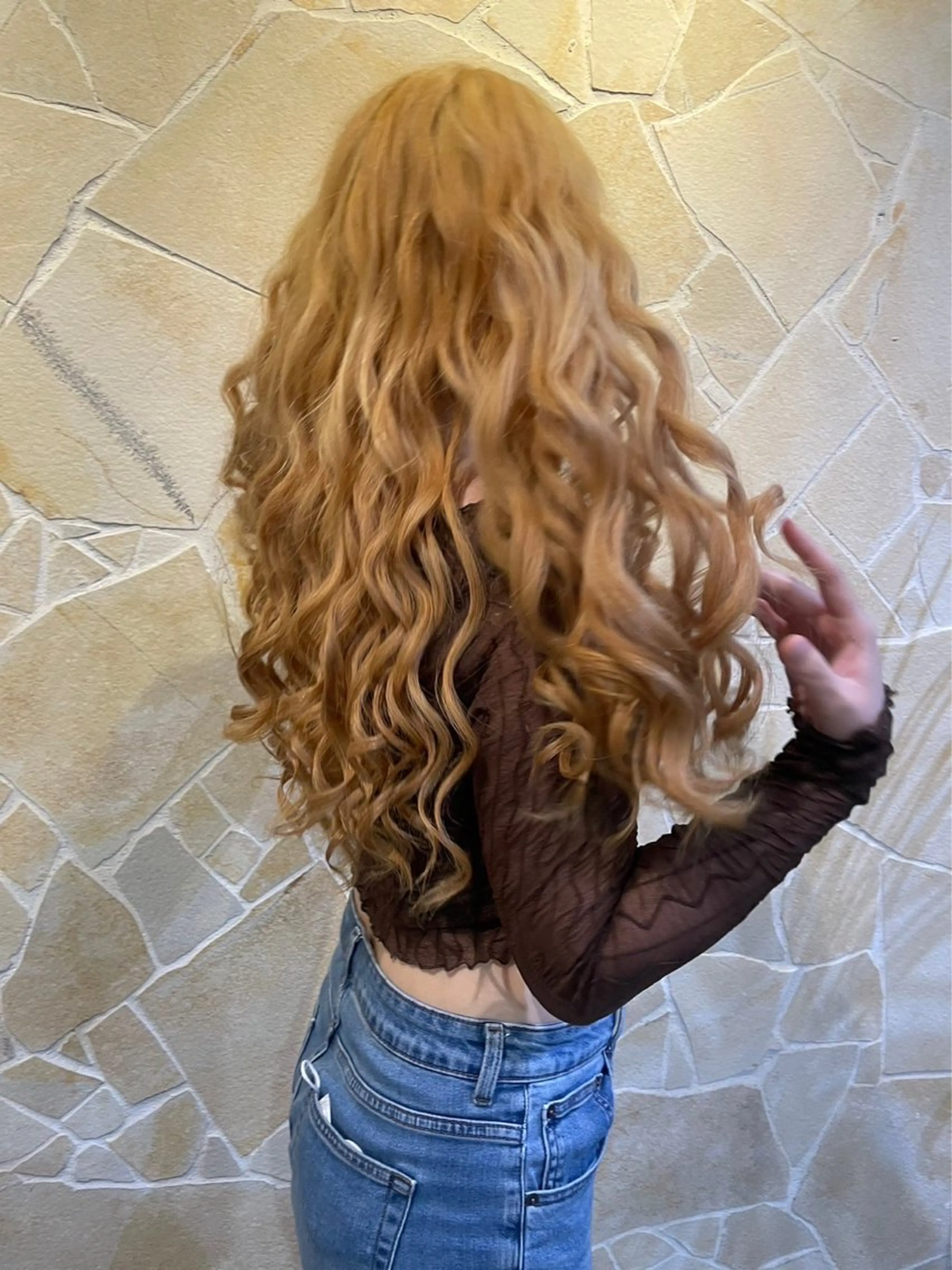 カラー and Artのヘアスタイル