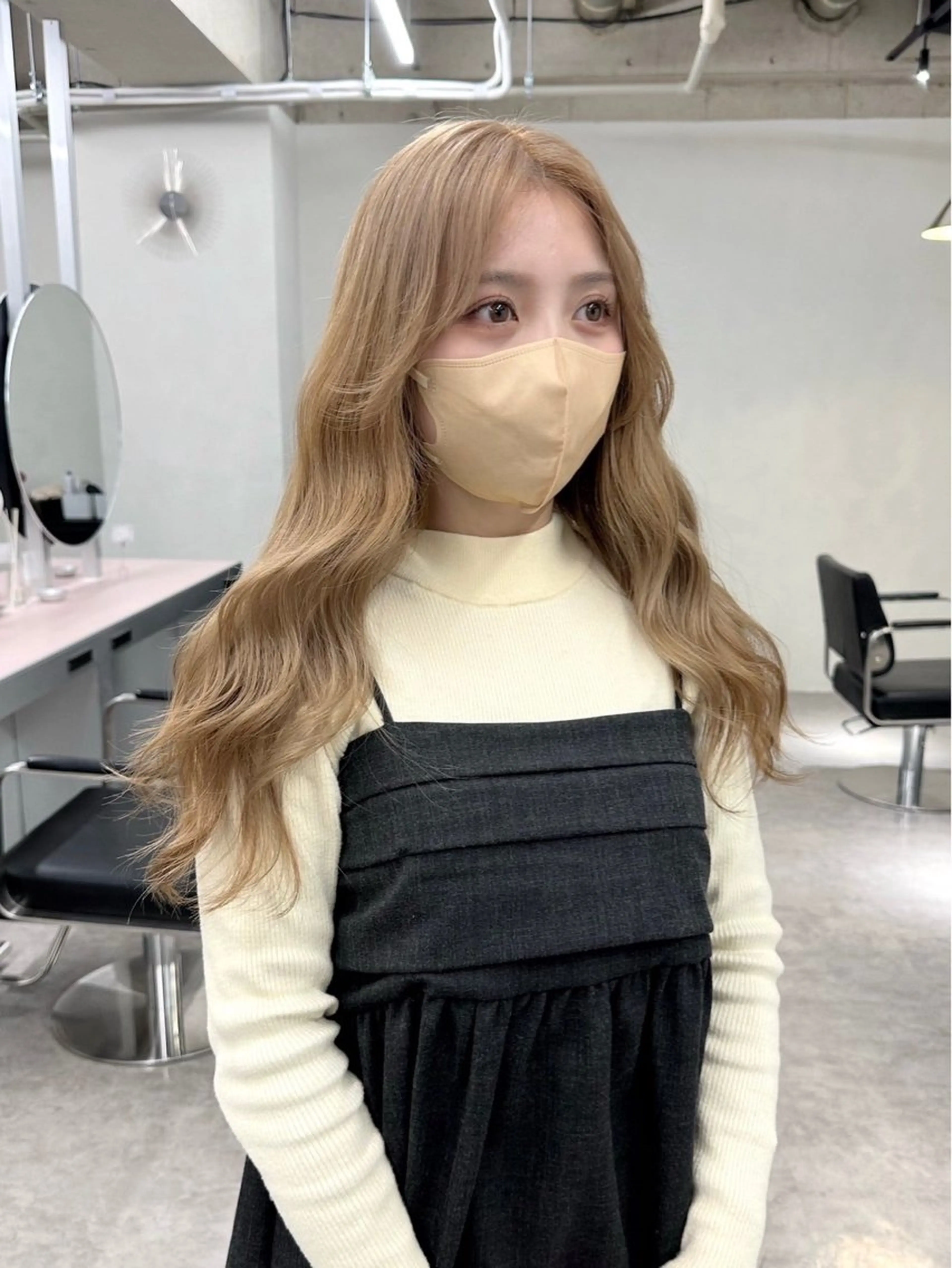 ロング カラー ベージュカラー ハイトーンカラー 苗代萌/ぷるツヤ髪 🫧／レイヤーカットのヘアスタイル