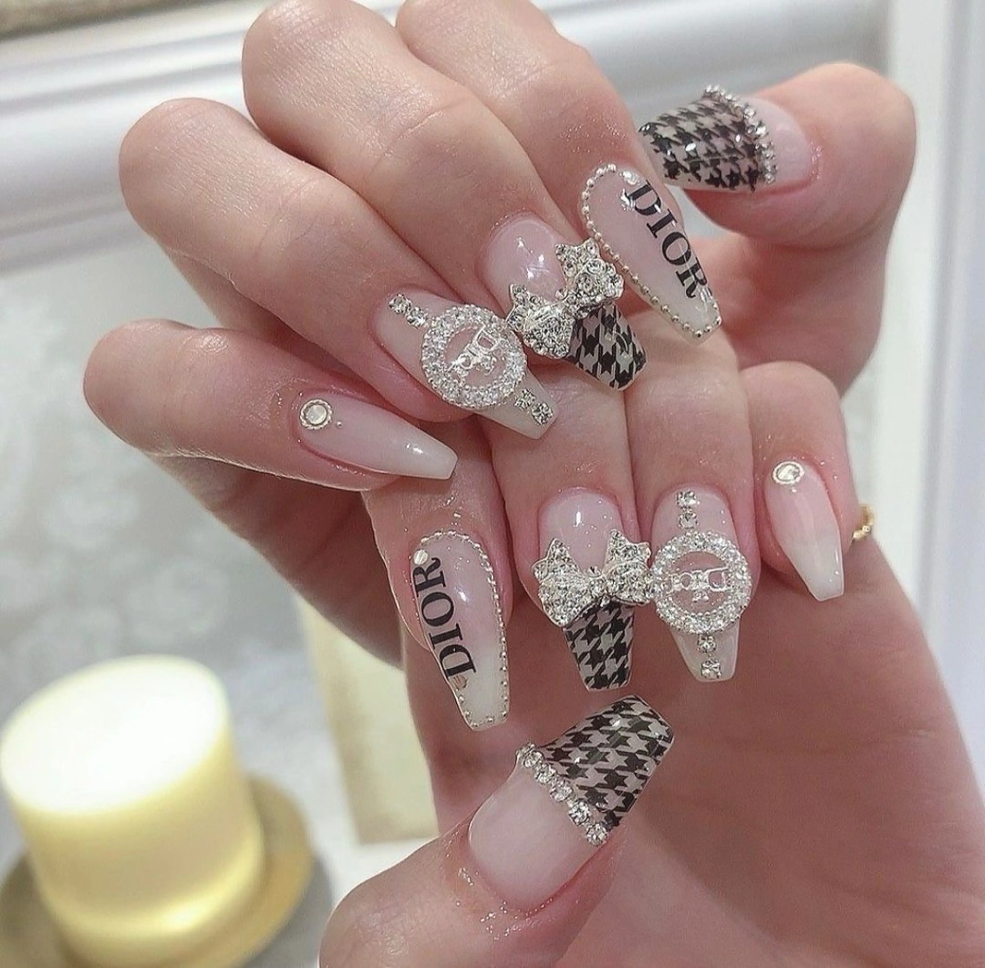 ネイル フットネイル フレンチネイル グラデーション キラキラネイル マグネットネイル Lina nailのネイルデザイン