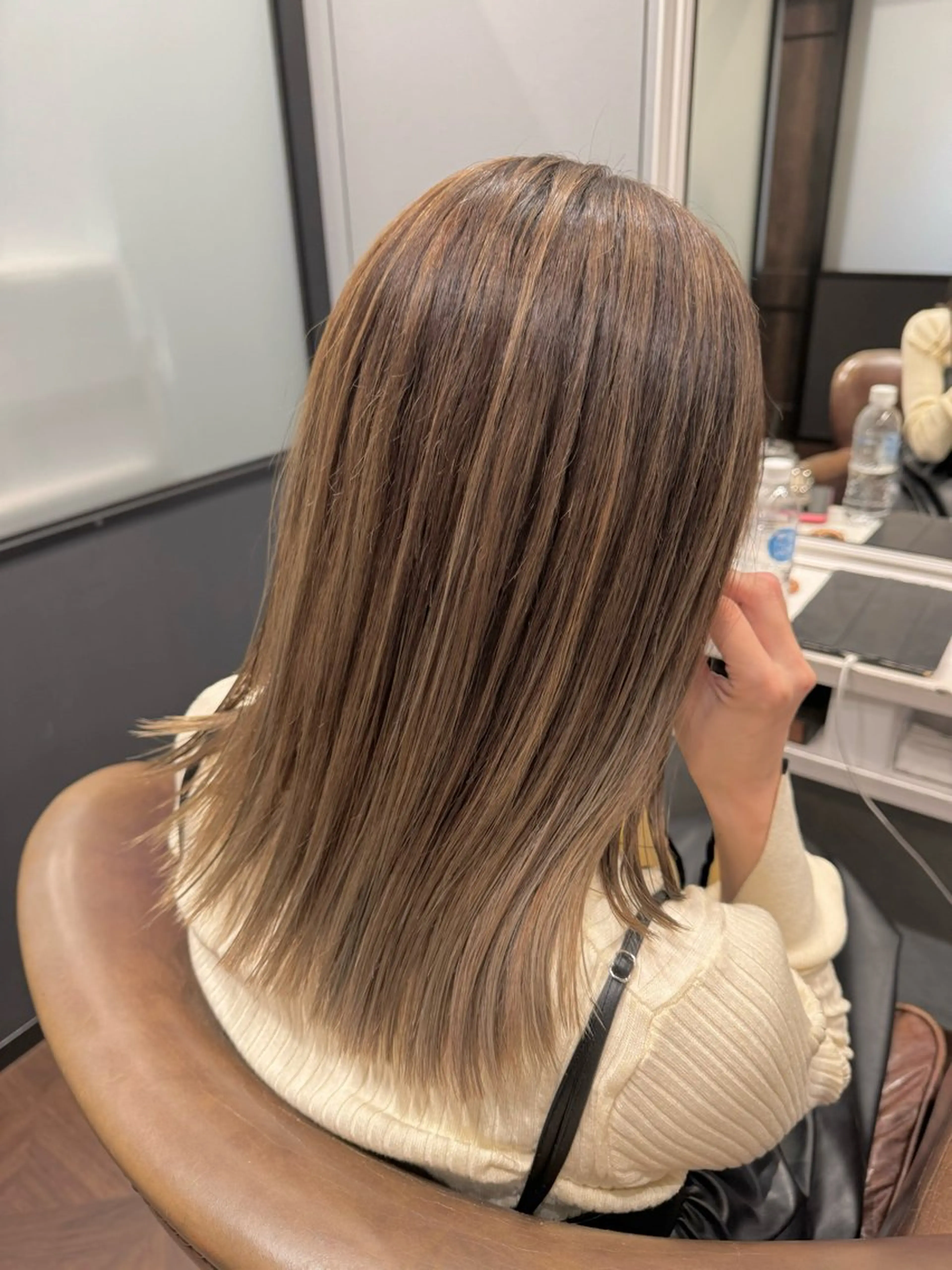 セミロング カラー カット ヘアカラー トリートメント 大川 美優のヘアスタイル