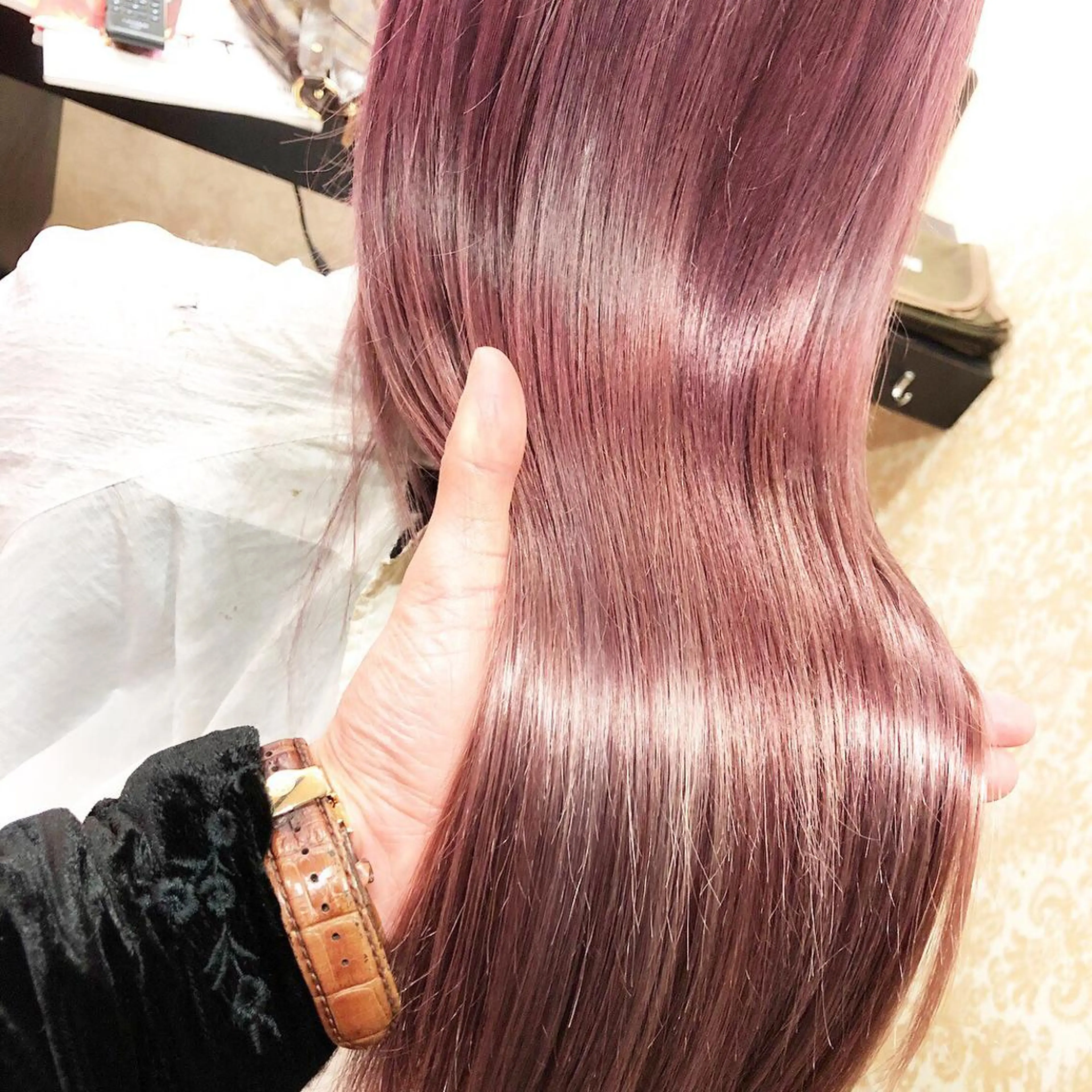 ロング EARTH 越谷店のヘアスタイル