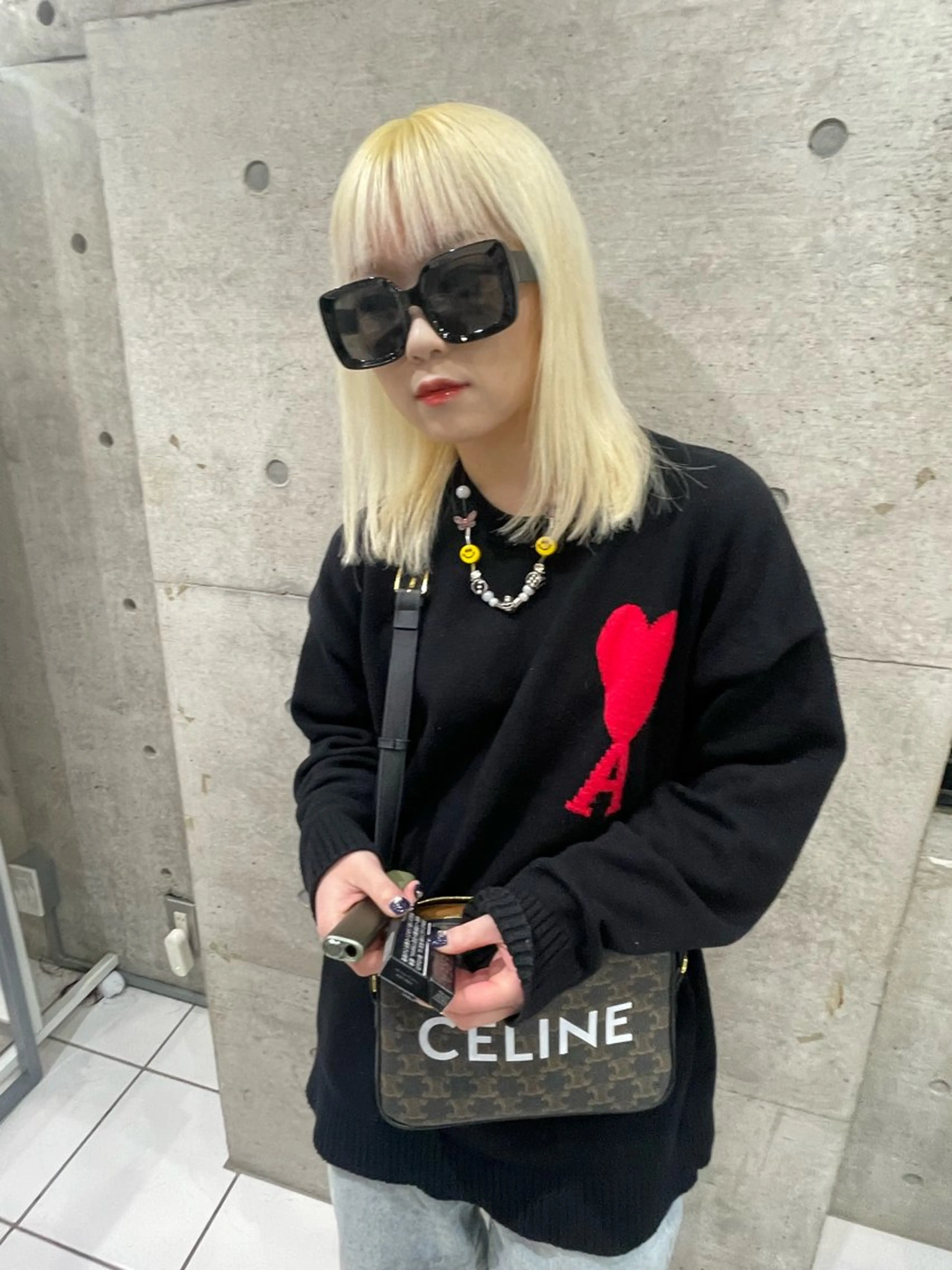 ミディアム カラー 抜きっぱなしブロンド ブロンド 🍭ハイトーン/ デザインカラー🦄のヘアスタイル