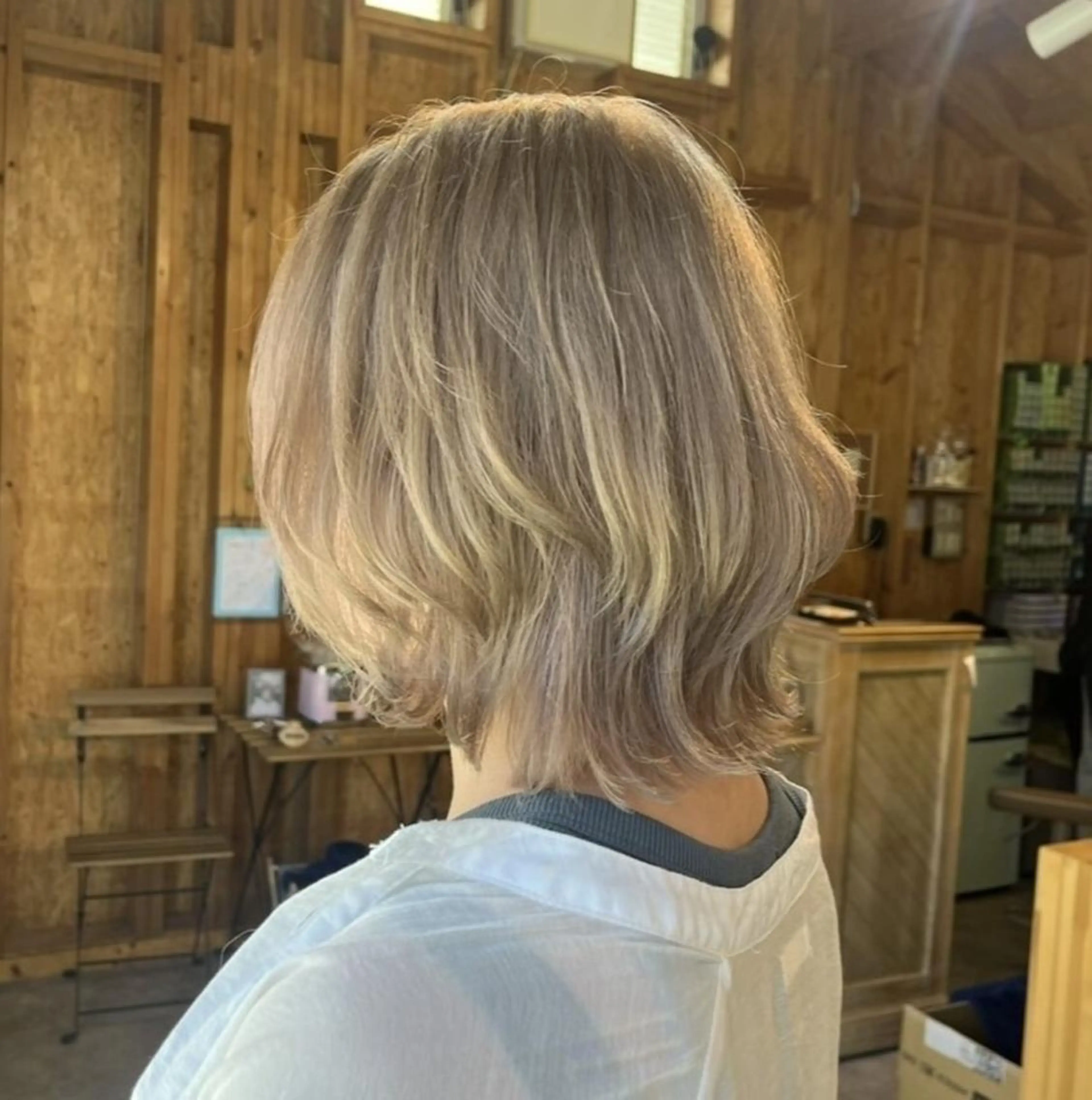 ミディアム ヘアカラー トリートメント 赤味ゼロ✨️透ける ハイトーン😇ハルキのヘアスタイル