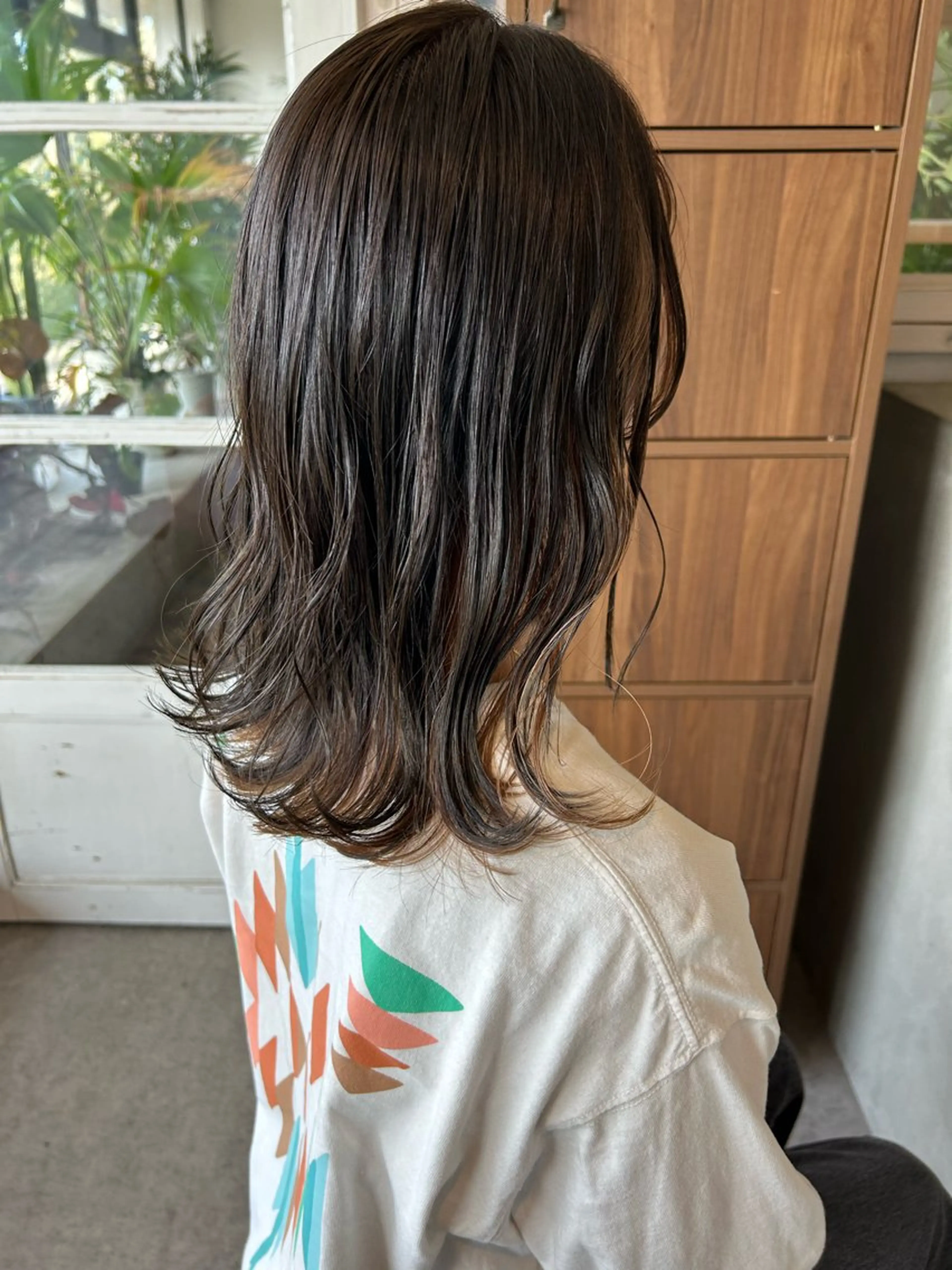 セミロング カット ヘアカラー トリートメント 春成 佳那のヘアスタイル