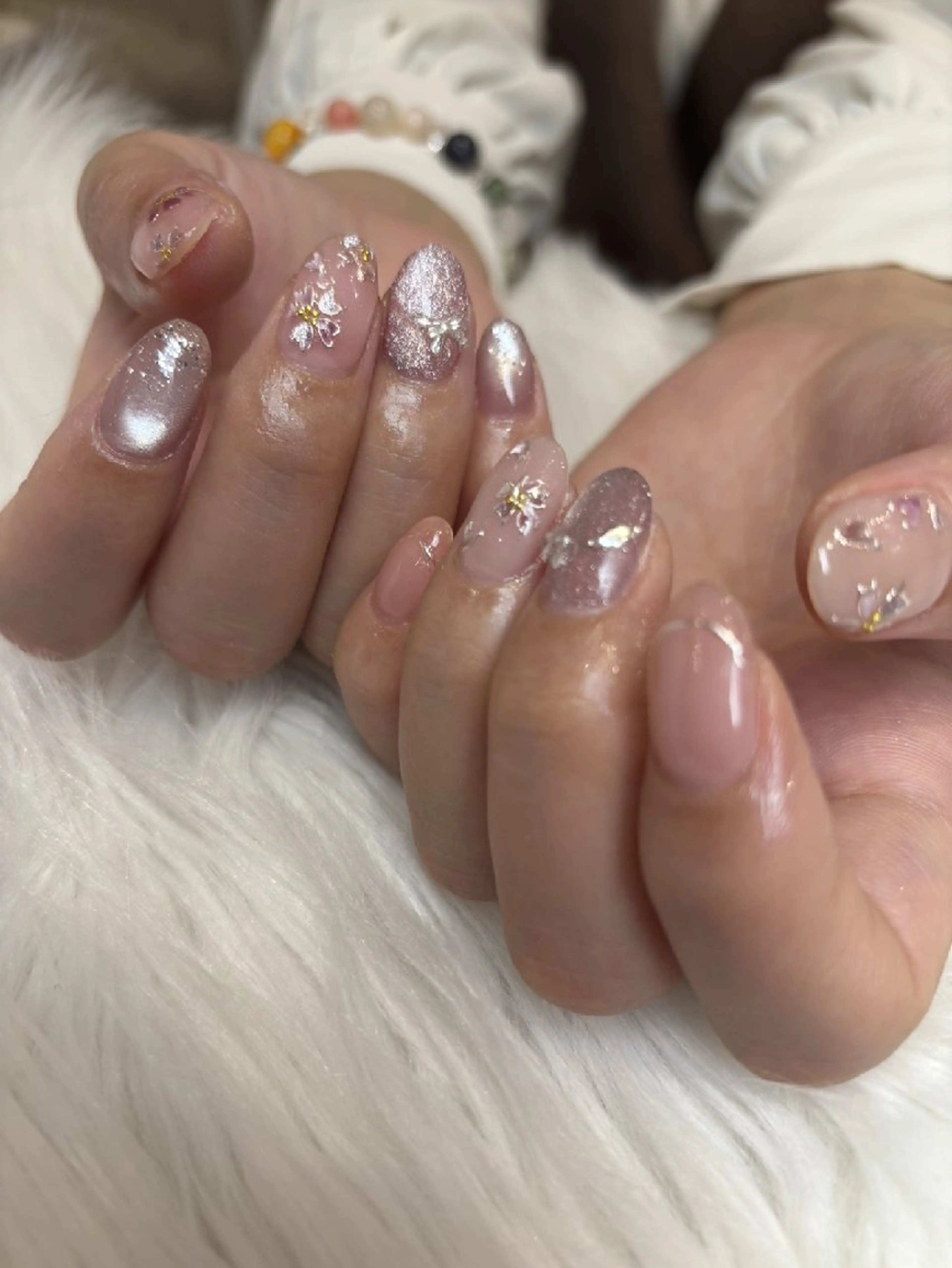 ネイル 桜ネイル マグネットネイル ハンドネイル Tiary🤍 Sachikaのネイルデザイン