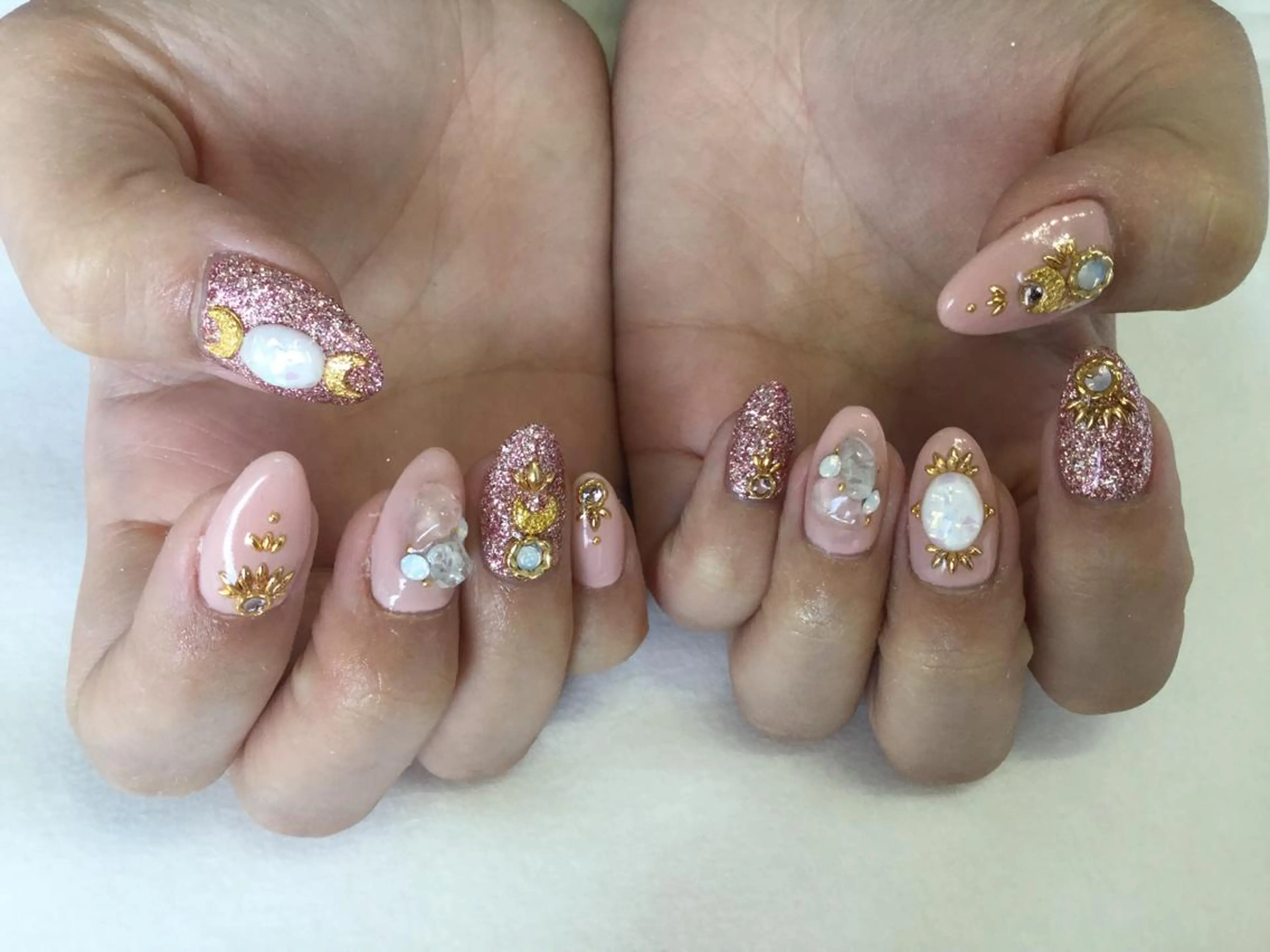 ネイル 💎🐰 saki. m 🐰💎のネイルデザイン