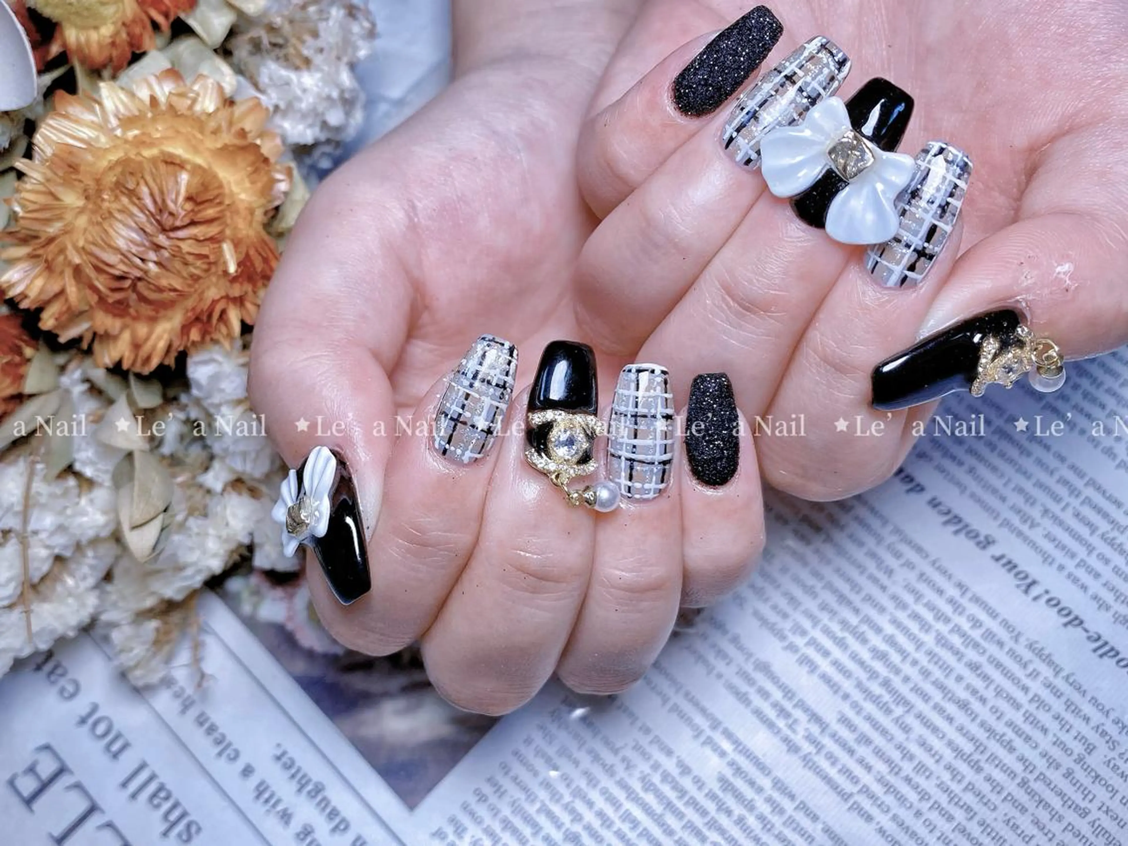 ミディアム カラー ネイル Lea NAILsalon所属・Le’a NailSalonのネイルデザイン