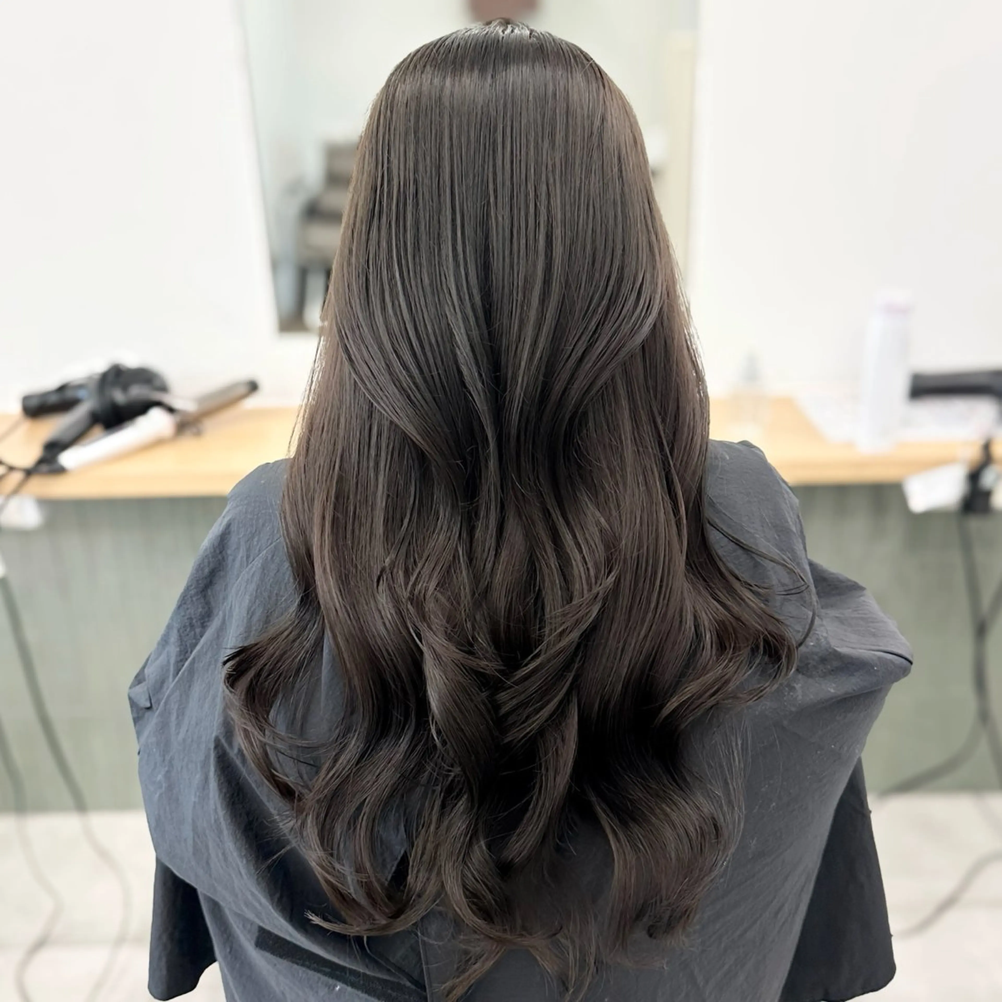 ロング カラー カット ヘアカラー トリートメント ブリーチなし/レイヤ ー特化🌈Tommyのヘアスタイル