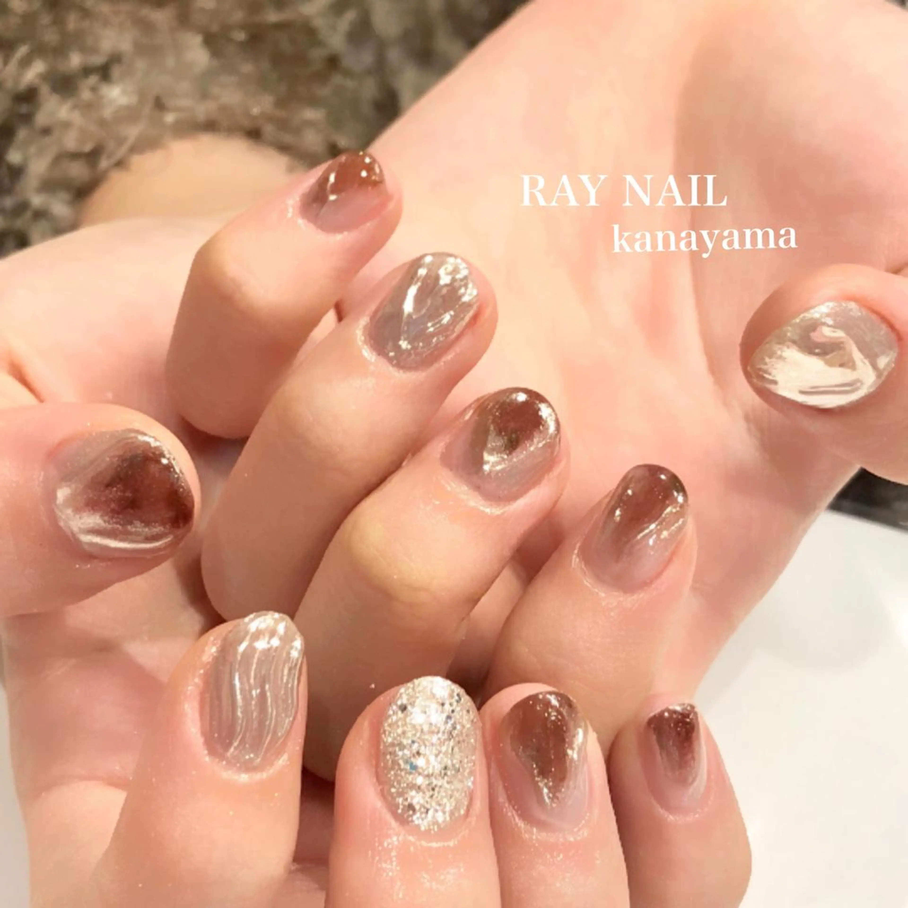 ネイル ミラーネイル ニュアンスネイル Arowa 伊田のネイルデザイン