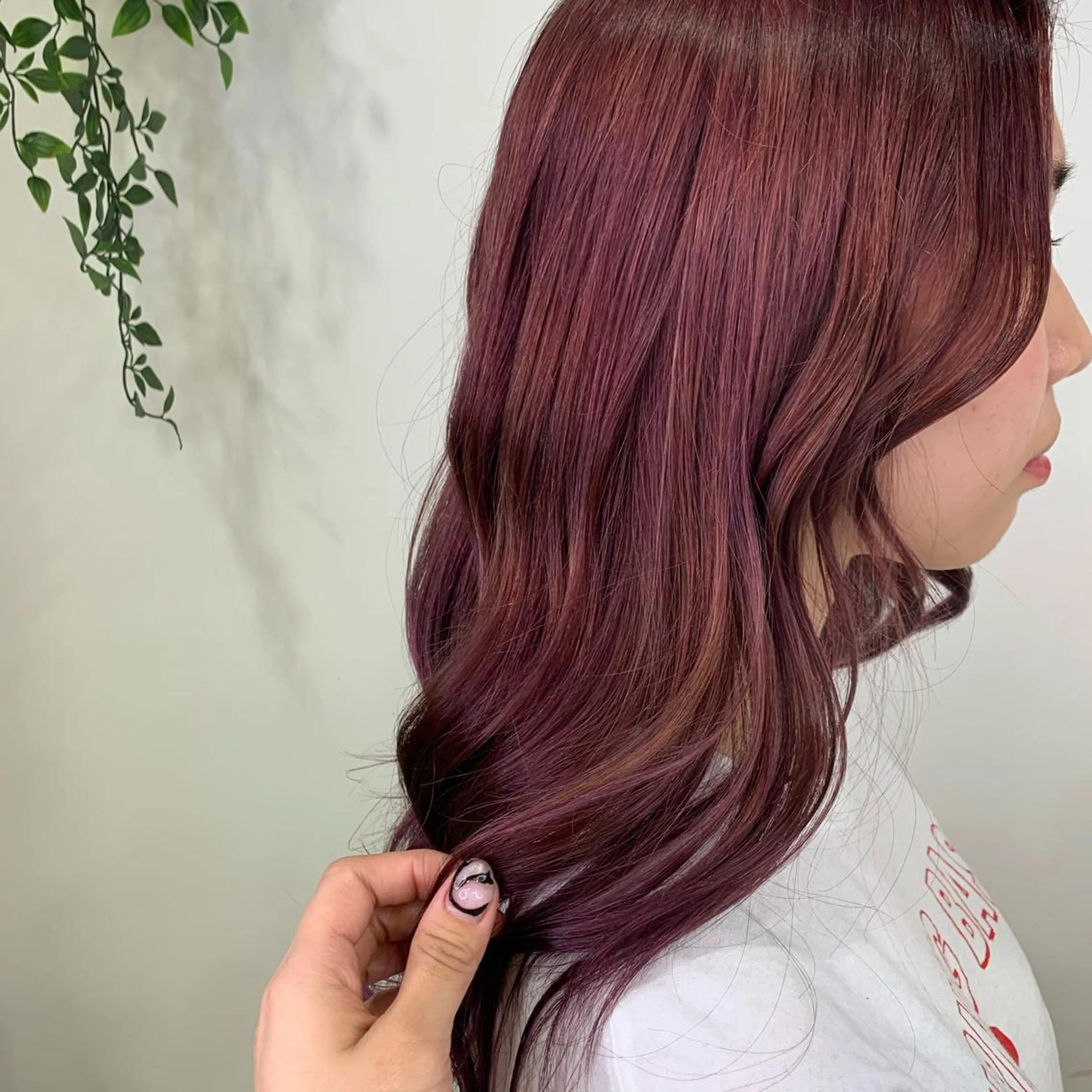 ロング 韓国ハイトーン🦋 hikariのヘアスタイル