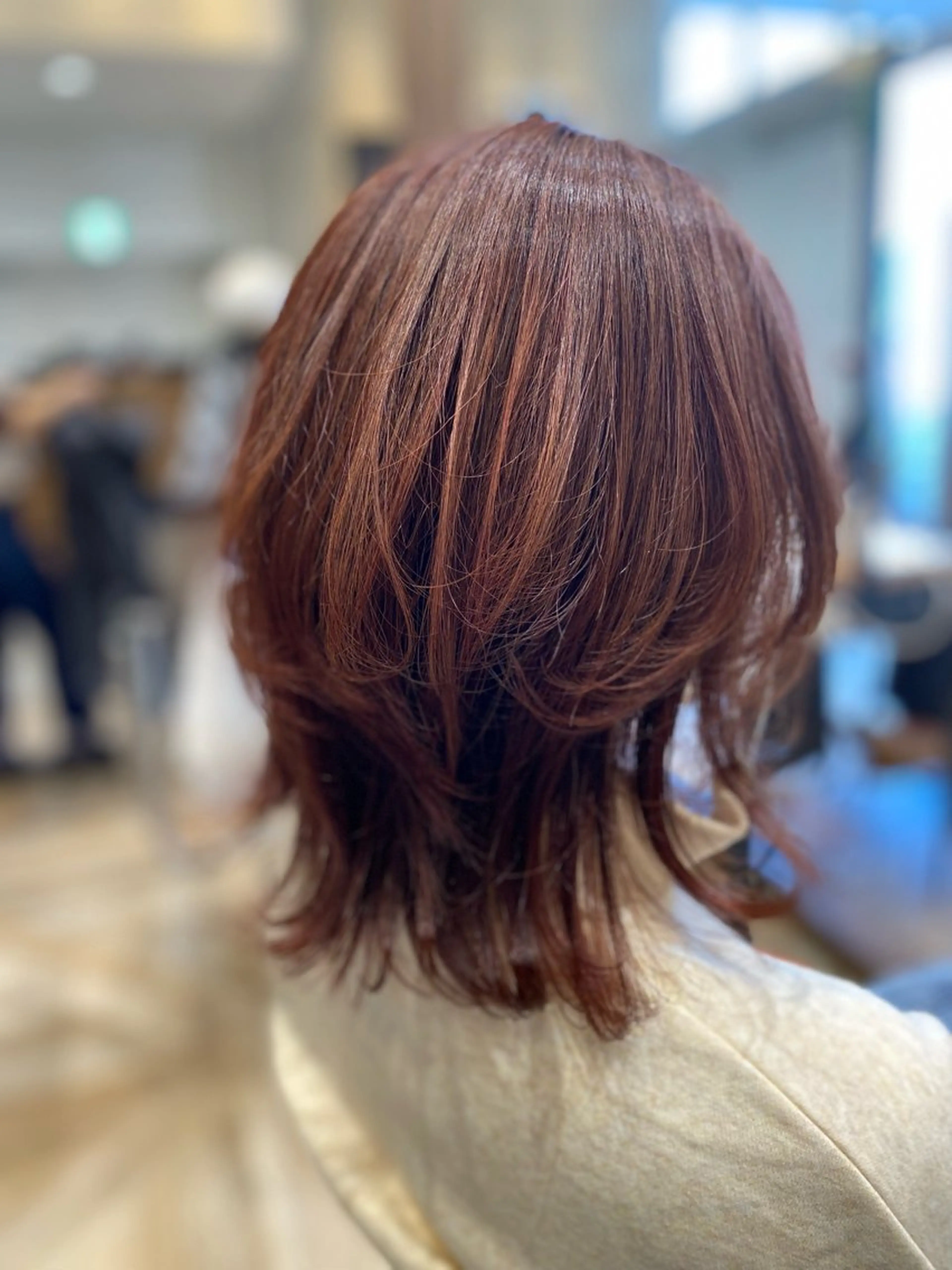 ミディアム 上平 江身のヘアスタイル
