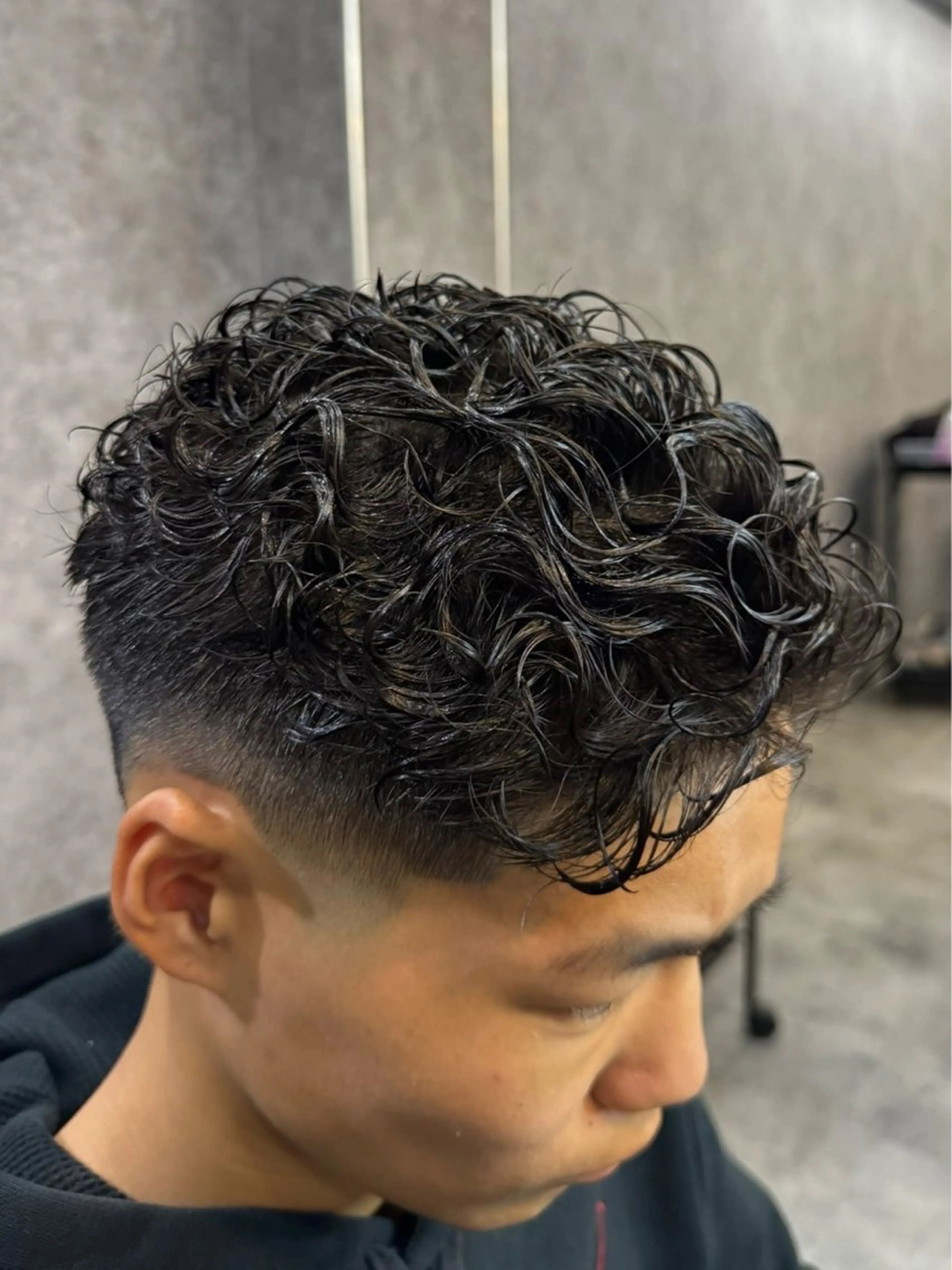 カット＋オールバックパーマ【極道パーマ】の写真