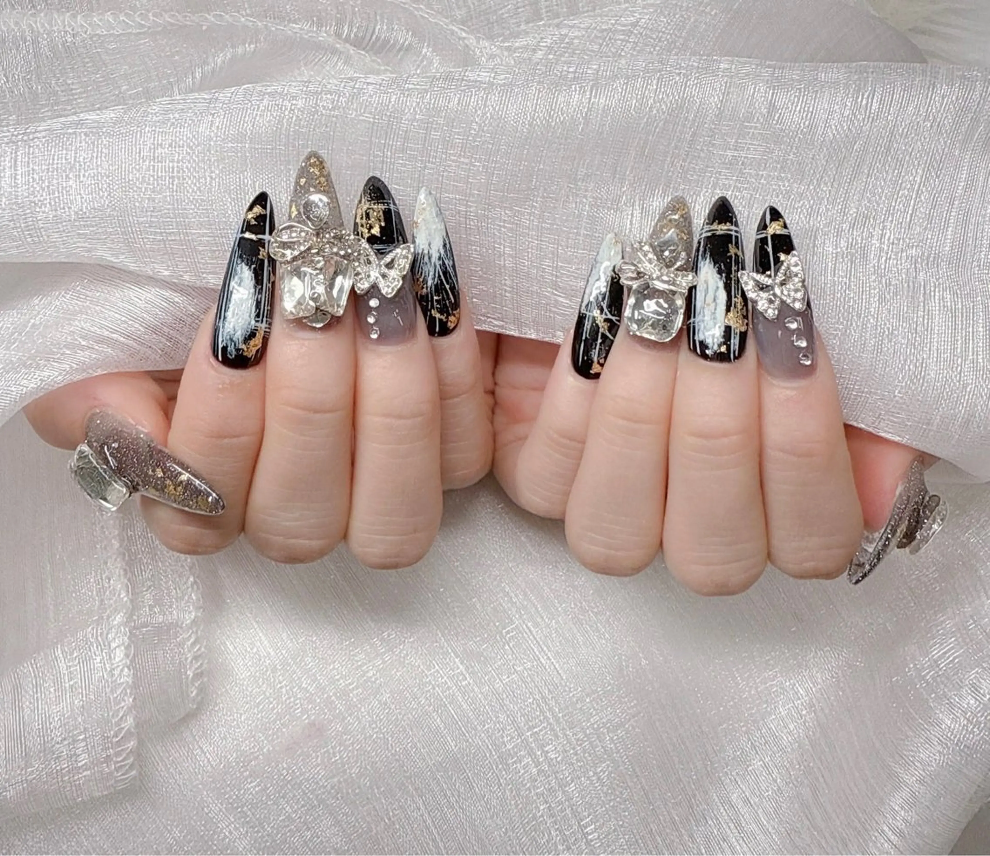 ネイル ハンドネイル Lee Nailsのネイルデザイン