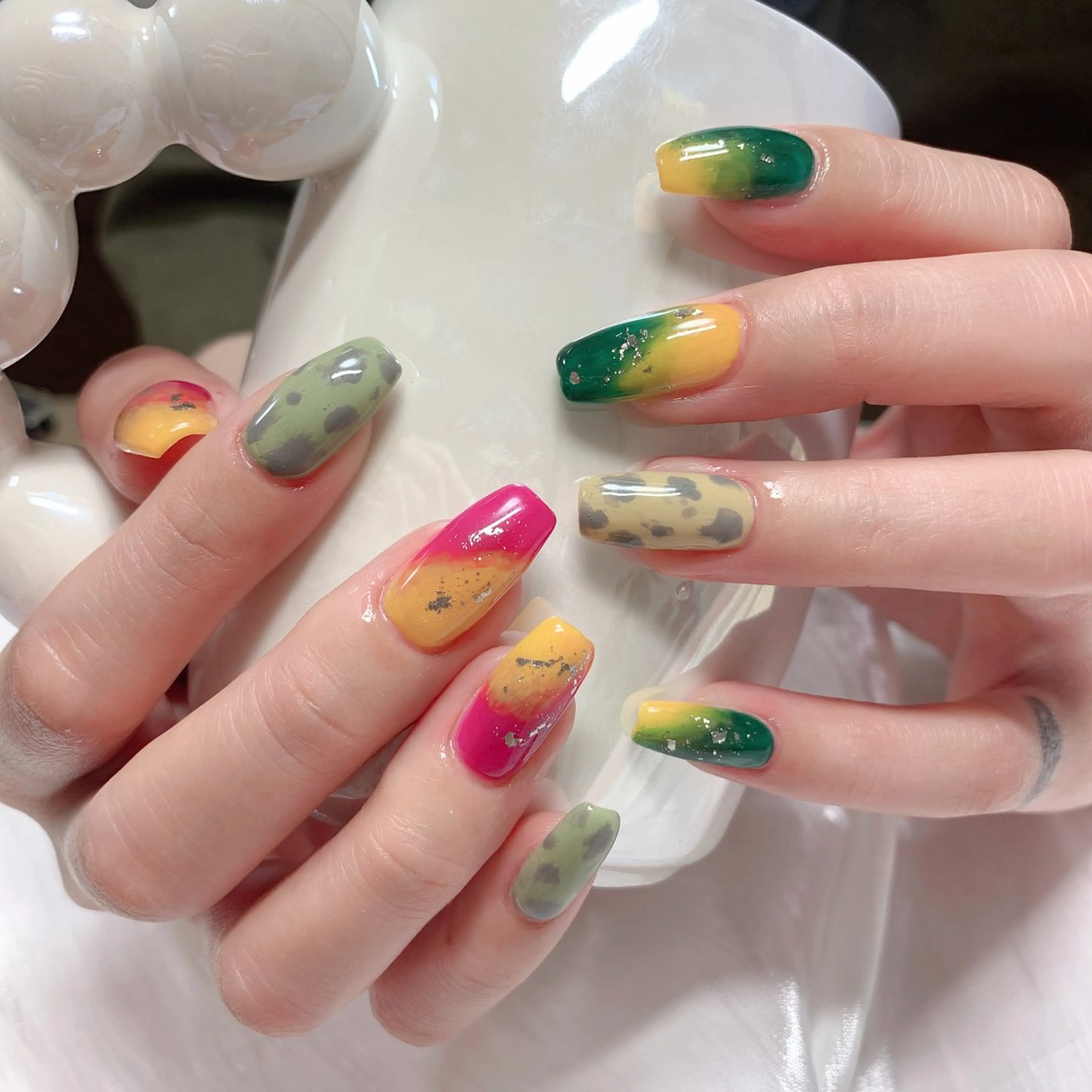 ネイル ハンドネイル 💅ネイルハウス🏡 🎀TOMO🎀のネイルデザイン
