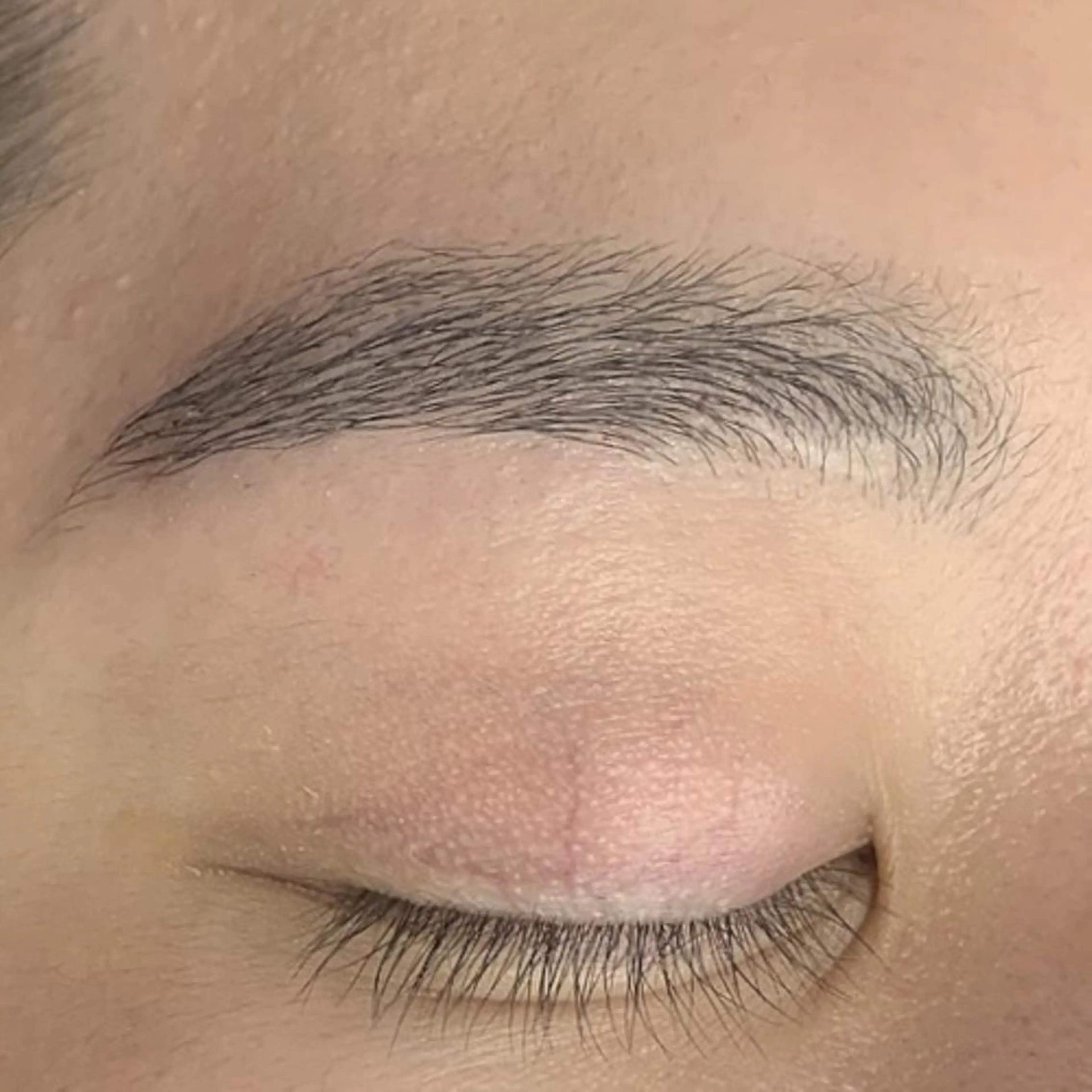 アイブロウ メンズアイブロウ ワックス脱毛 眉カット その他(アイブロウ) 大姶良 友輝の眉毛・アイブロウイメージ