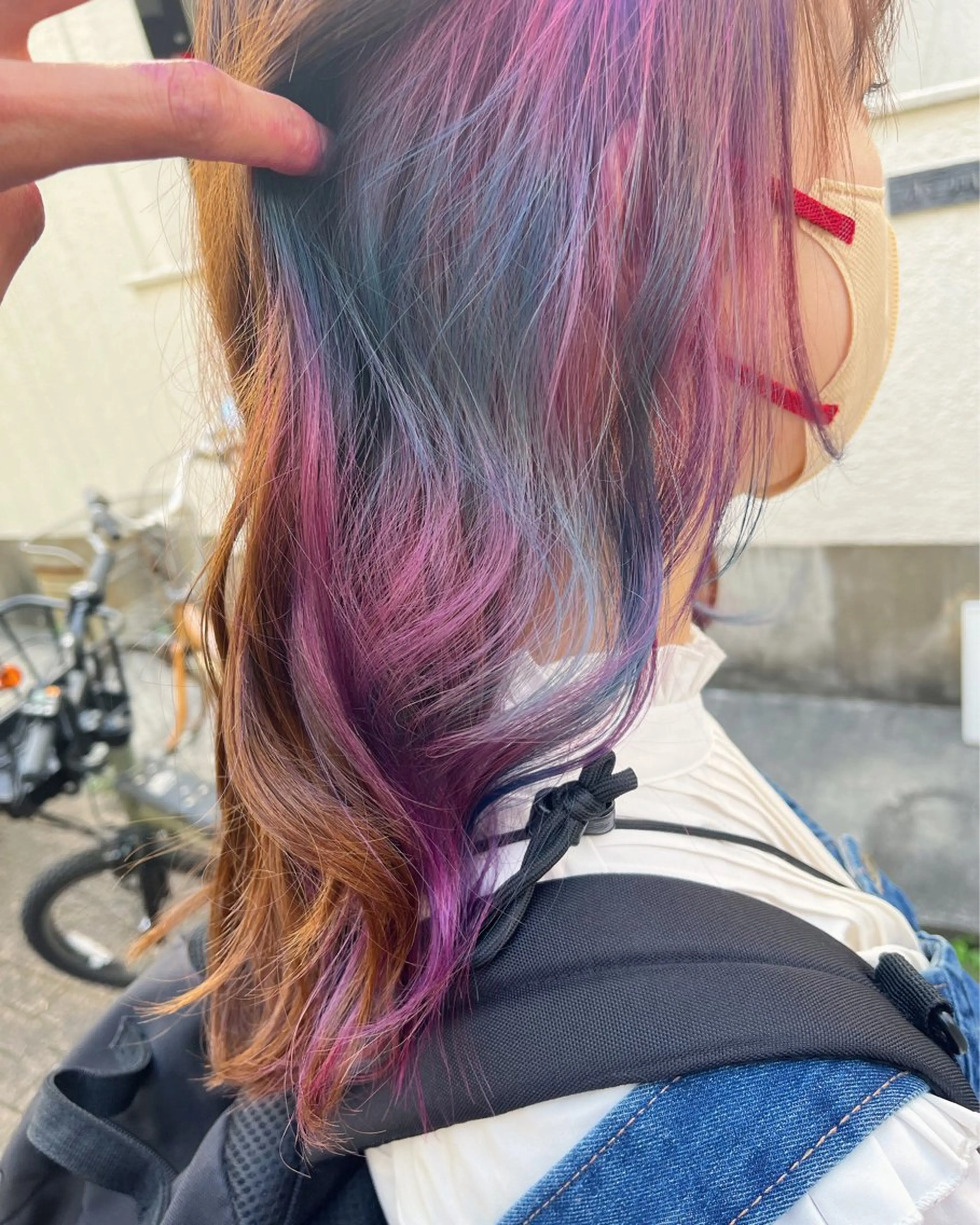 カラー ブリーチ デザインカラー イヤリングカラー ユニコーンカラー カット ヘアカラー トリートメント 原宿サロン代表 デザインカラー伊藤卓のヘアスタイル