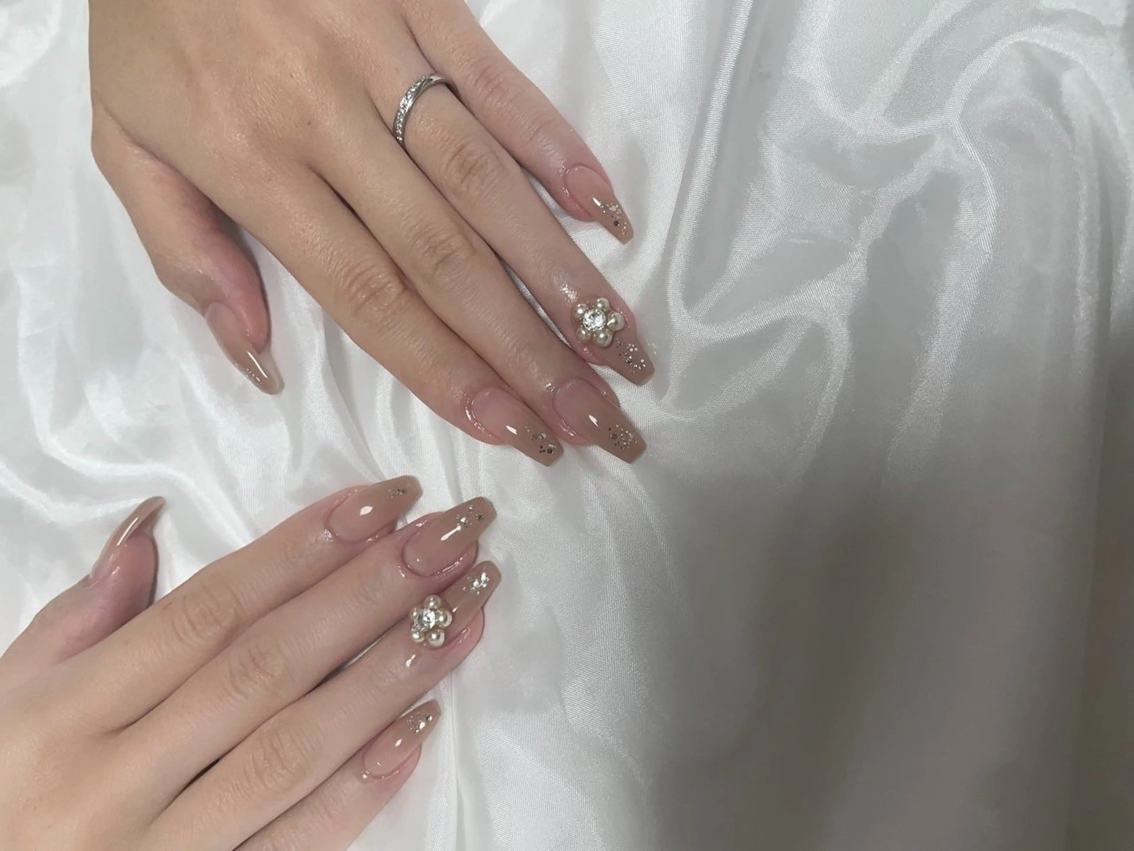 セミロング Nailsalon プチ　ラジェムのネイルデザイン