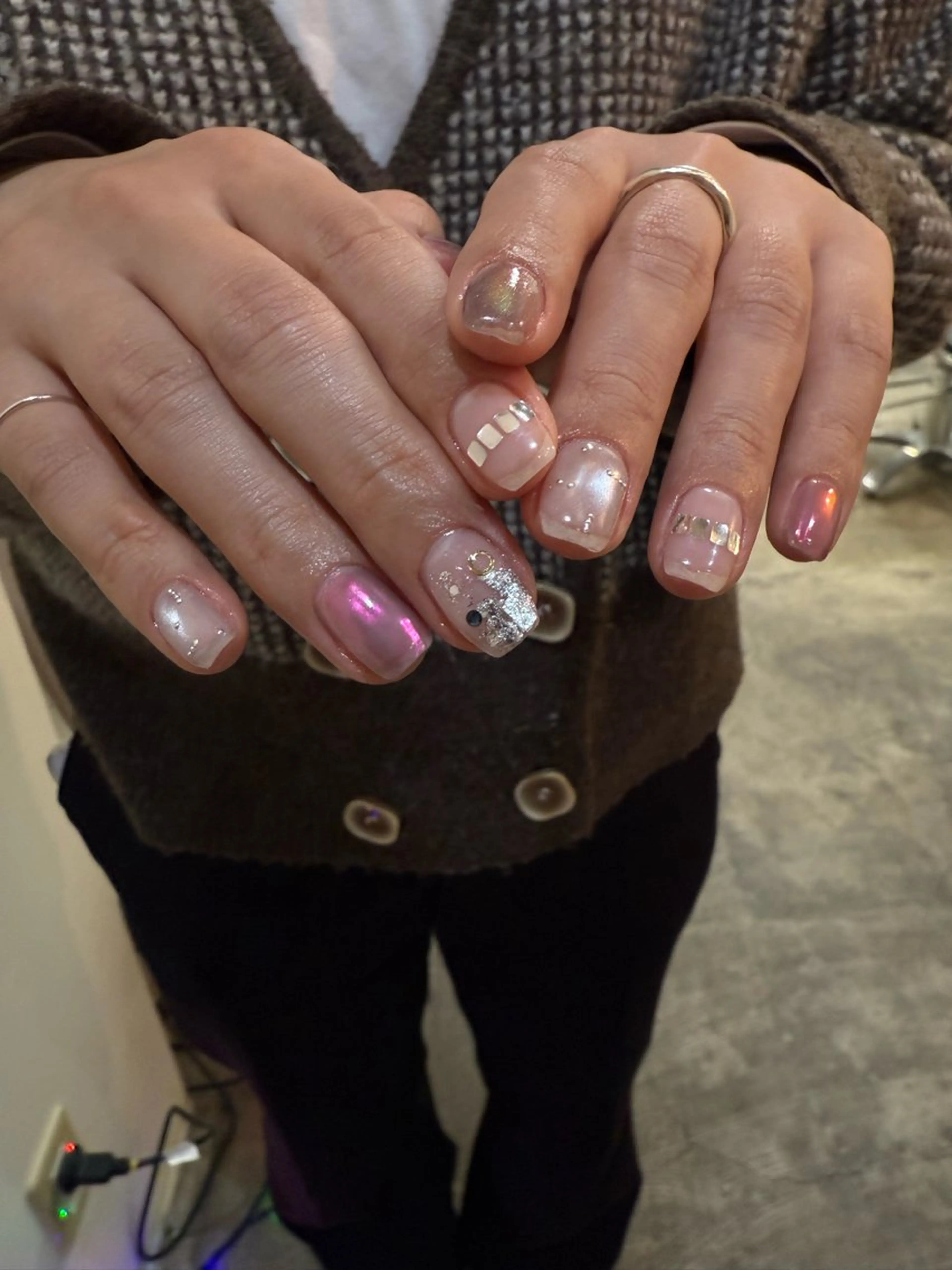 ネイル ピンク シルバー nable.所属・栗林 実莉のネイルデザイン