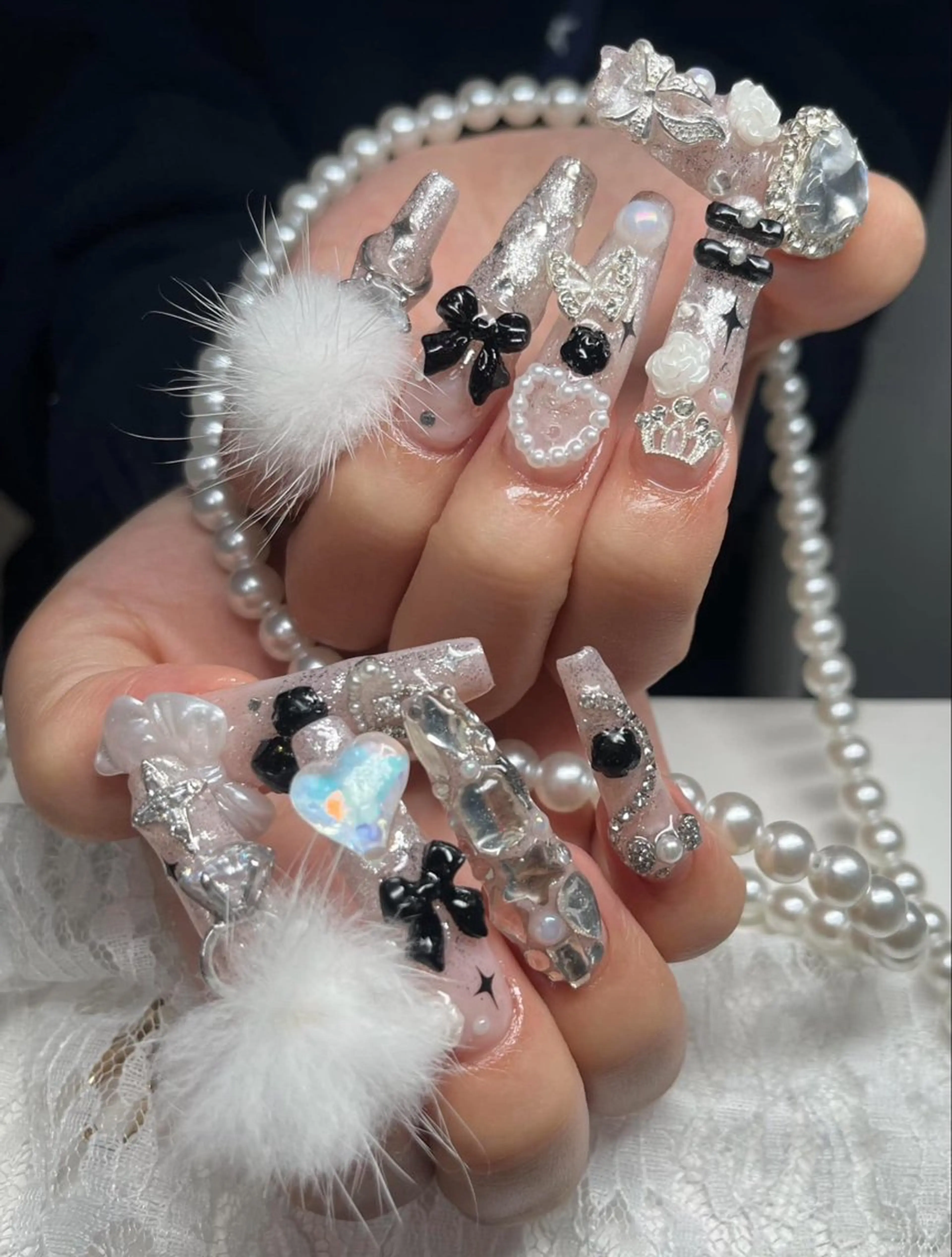 ネイル オーロラネイル フレンチネイル ジェルネイル ハロウィン キラキラネイル ハンドネイル H.baby Nail Salonのネイルデザイン