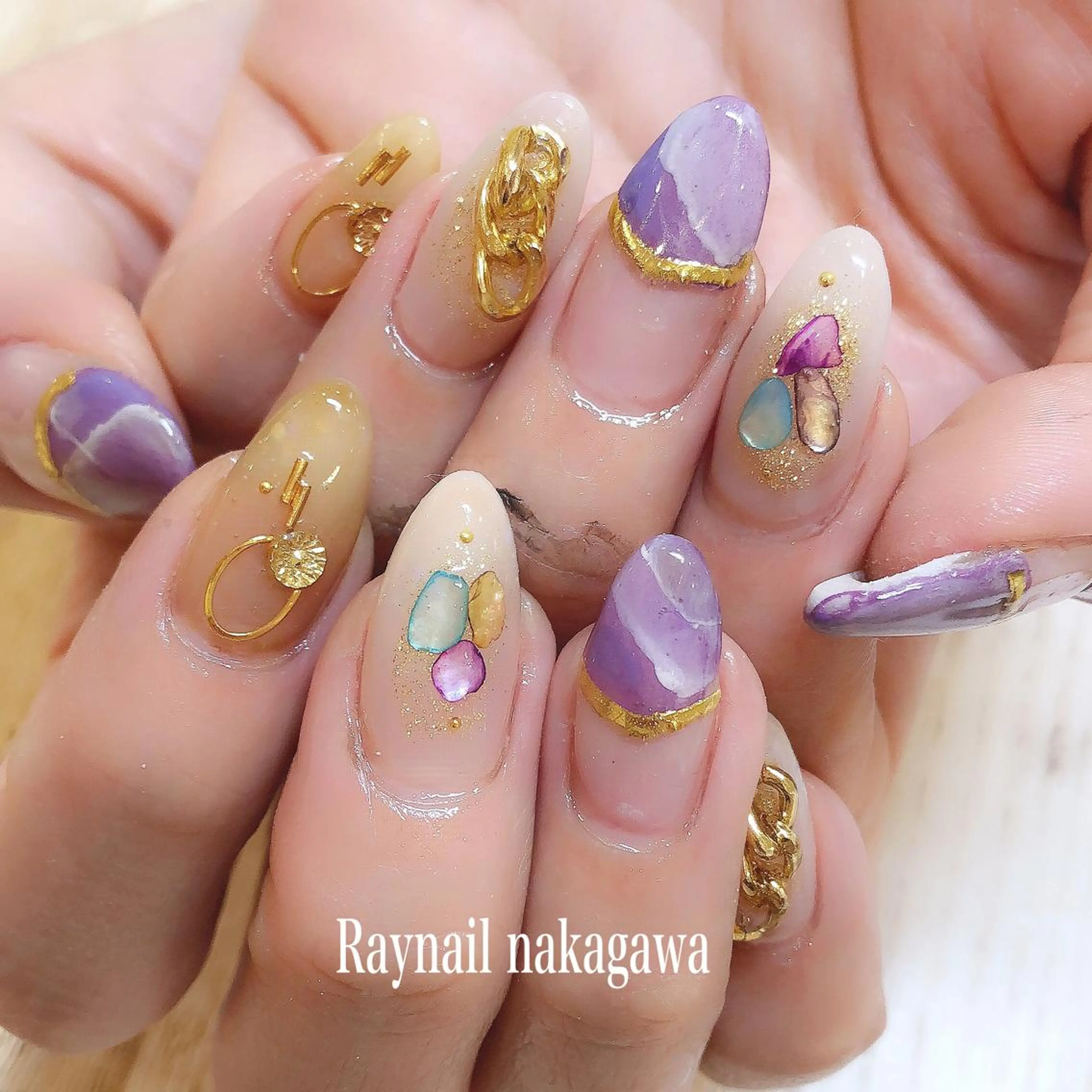 ネイル nailstudio ′ecole所属・nailstudio ′ecoleのネイルデザイン