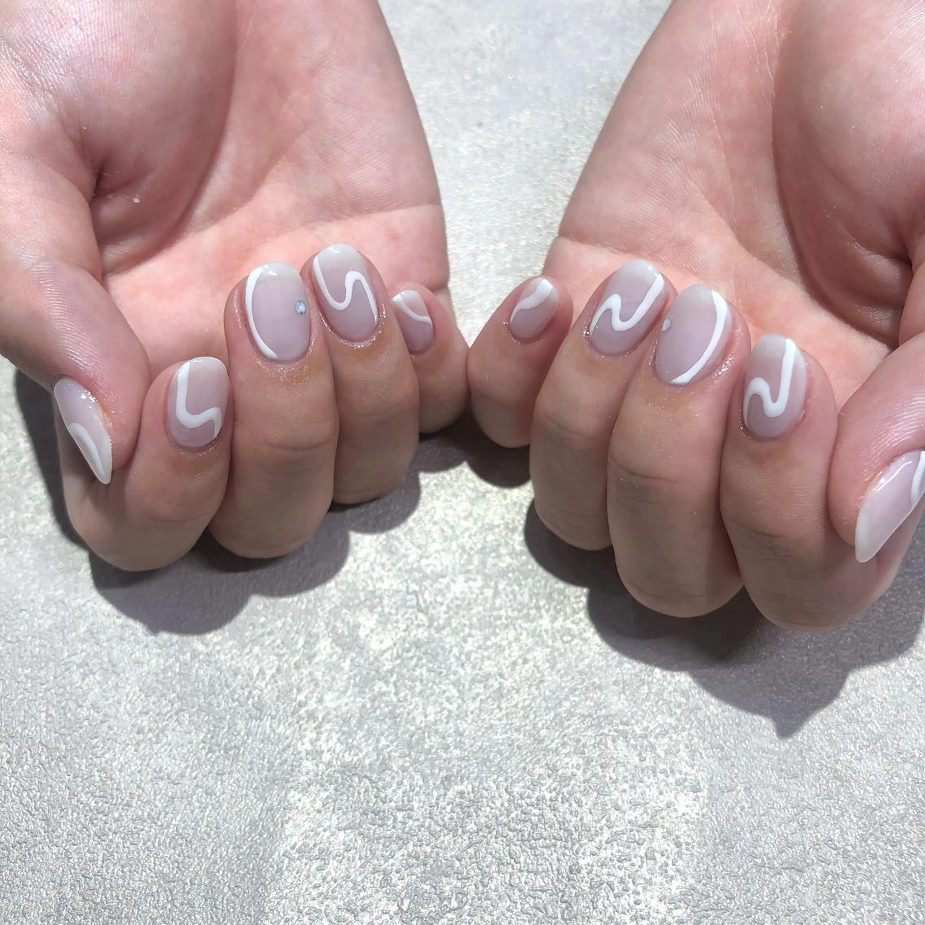 ネイル ハンドネイル フットネイル ハンドケア Nes.Nail所属・Miyagi Asamiのネイルデザイン