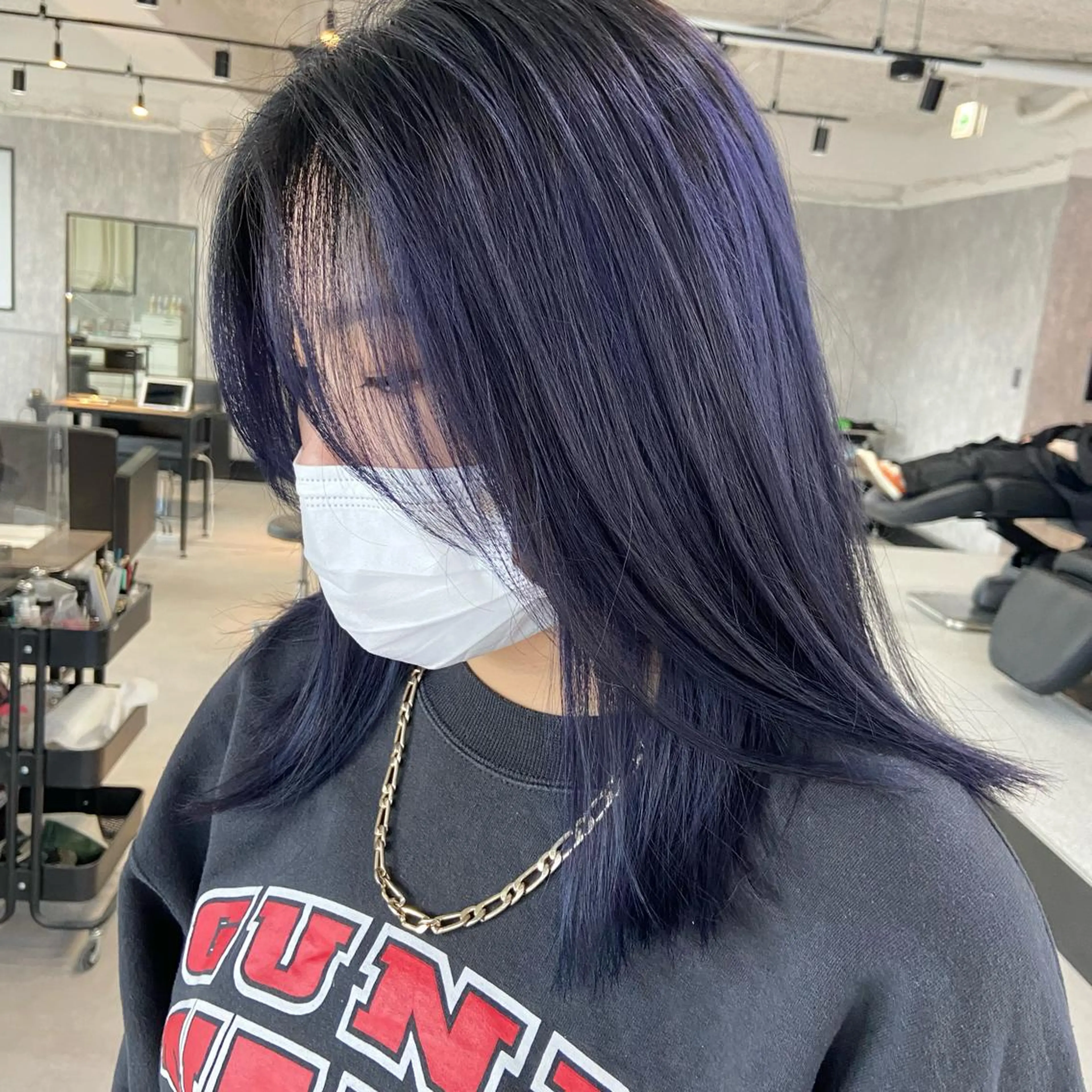 セミロング カラー ヘアアレンジ ブルーカラー ブルーラベンダー ラベンダーカラー TIDEHAIR SHIHOのヘアスタイル