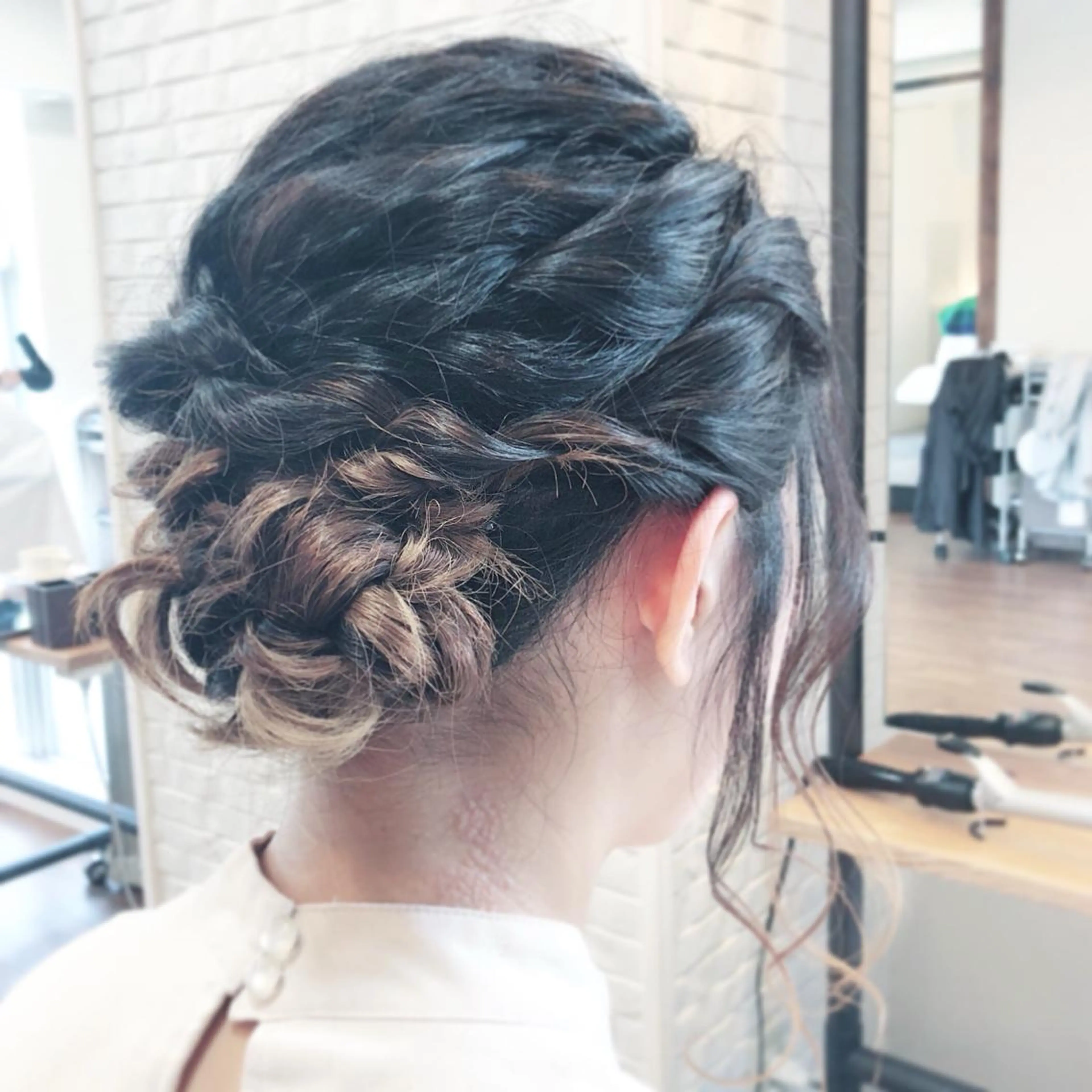 ミディアム ヘアアレンジ The book hand salon所属・伊藤 さやかのヘアスタイル