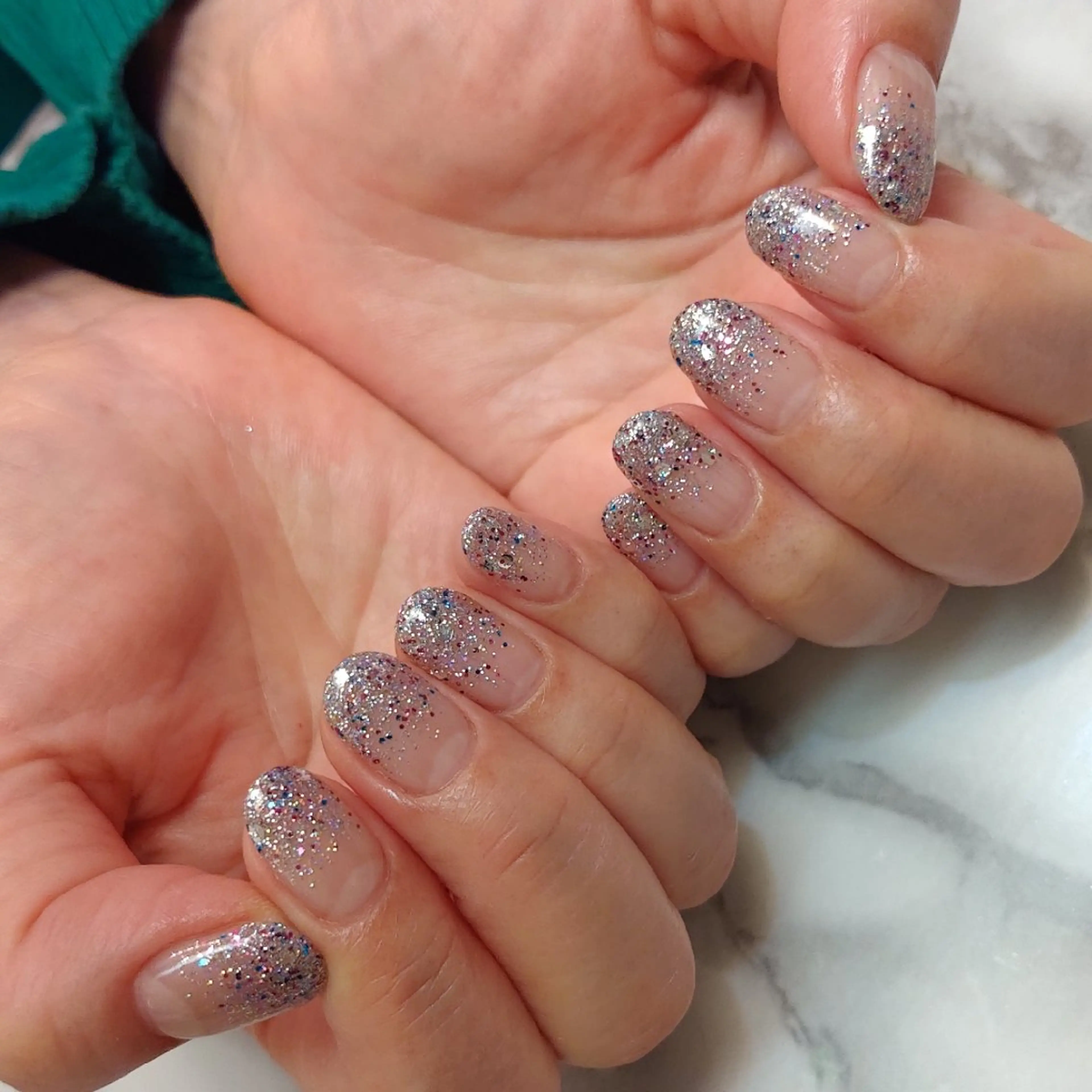 ネイル ラメ(グリッター) ラメグラデーション ジェヌインネイル 河内のネイルデザイン