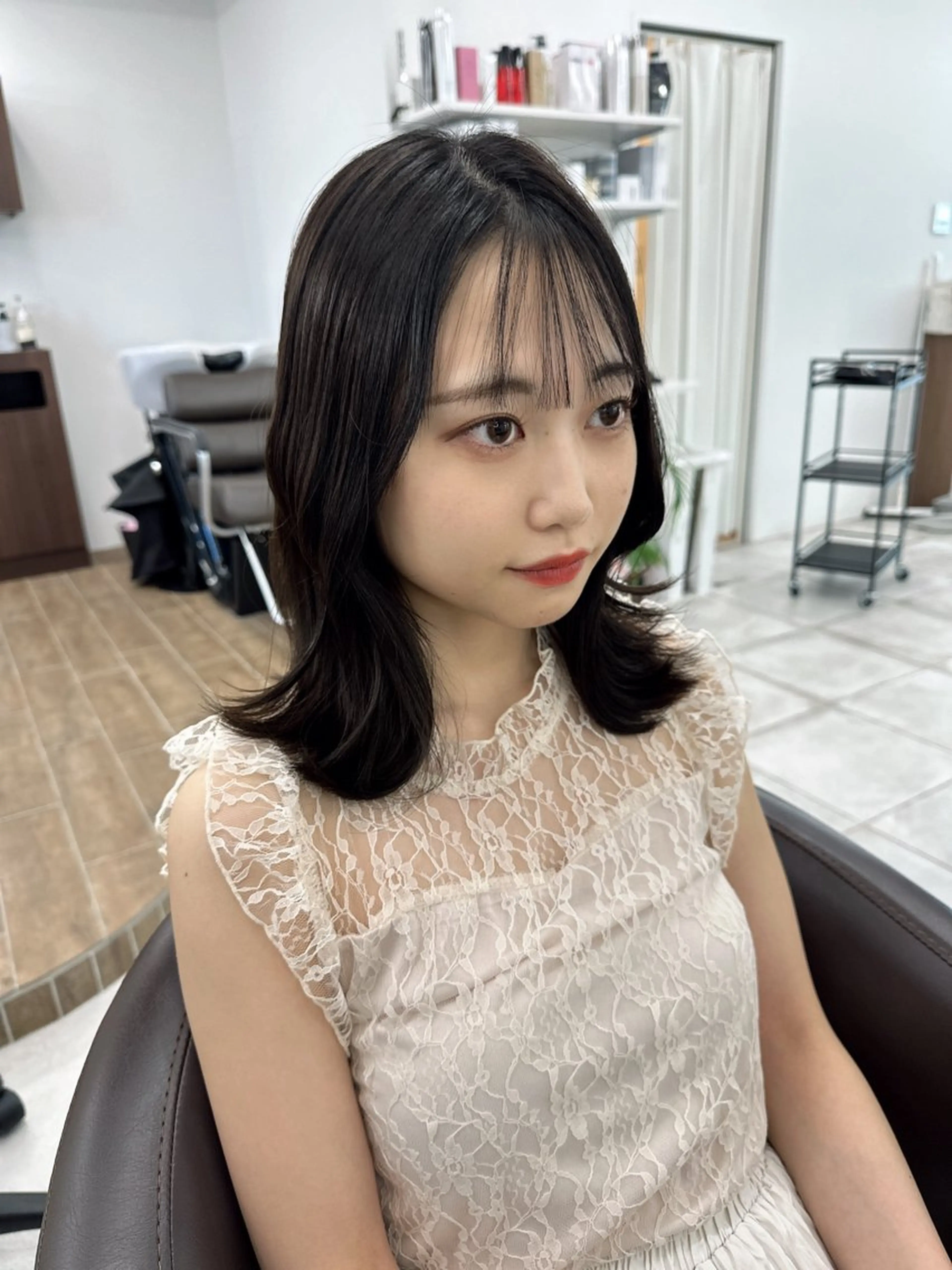 ミディアム ブリーチなし/レイヤ ー特化🌈Tommyのヘアスタイル