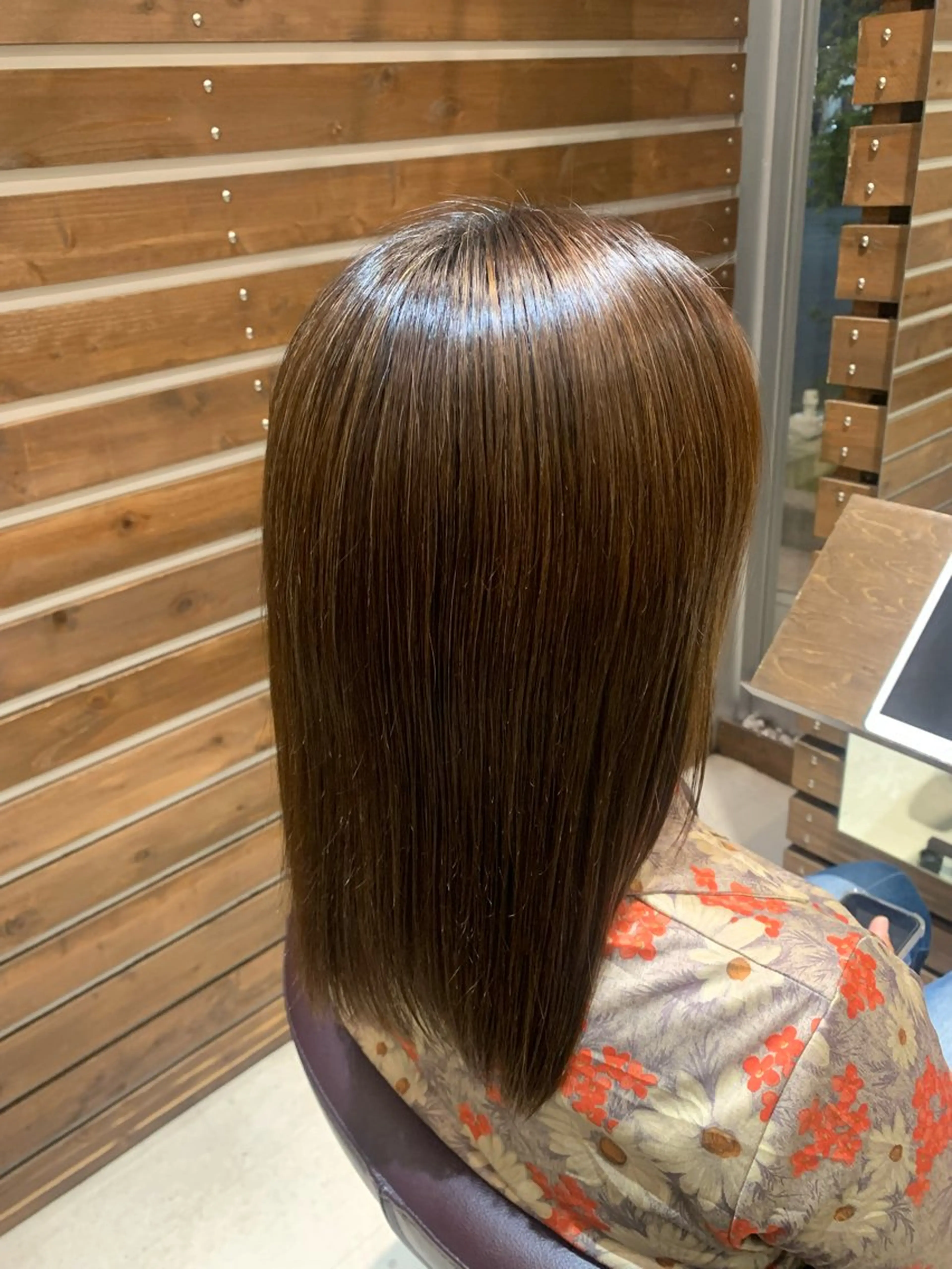 セミロング 縮毛矯正 Appias海老名所属・三村 叶羽のヘアスタイル